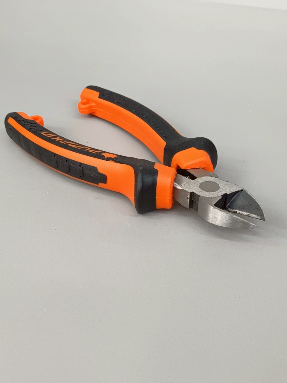 คีมปากเฉียง พัมคิน