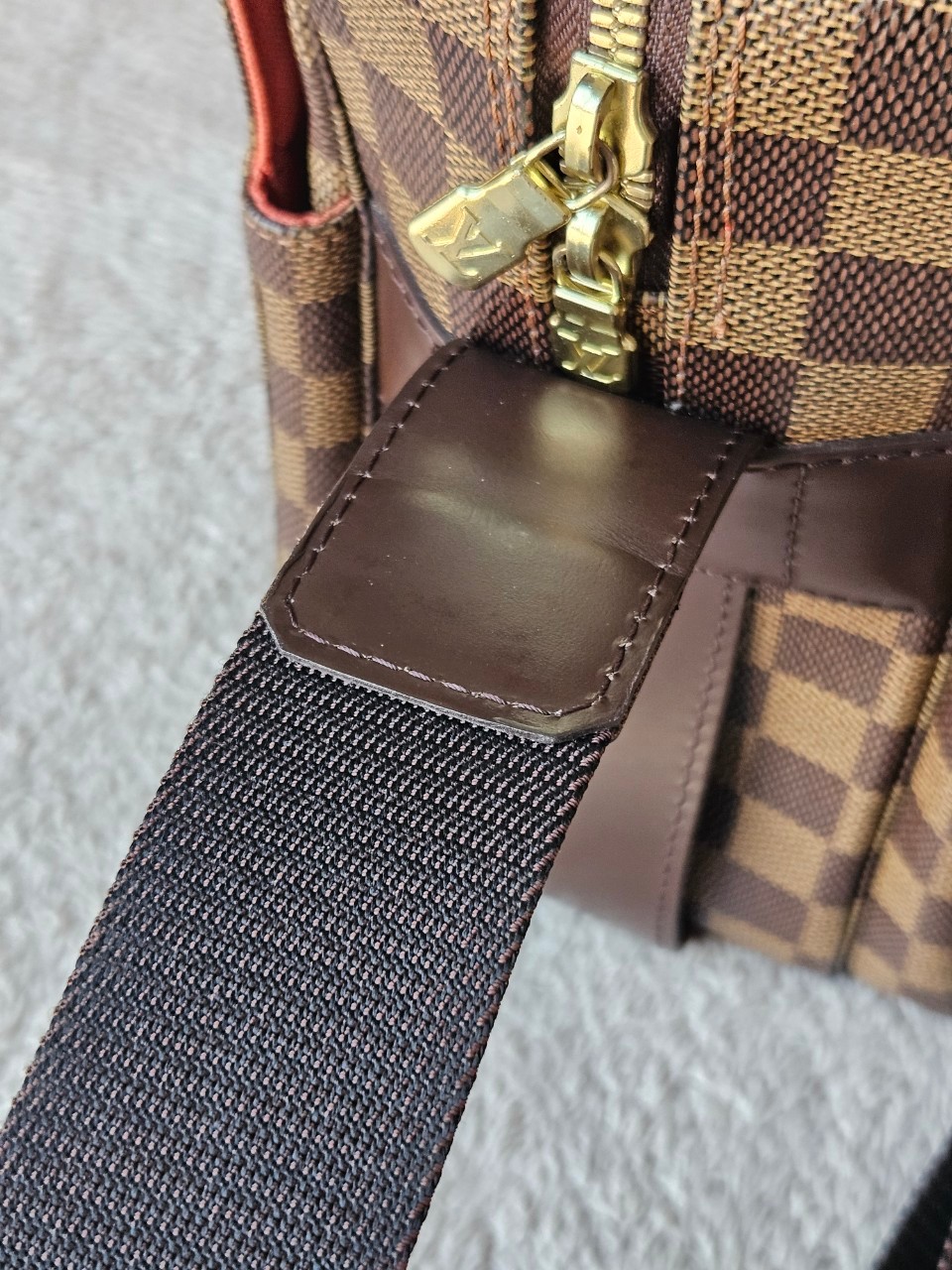 LV Naviglio Damier dc04