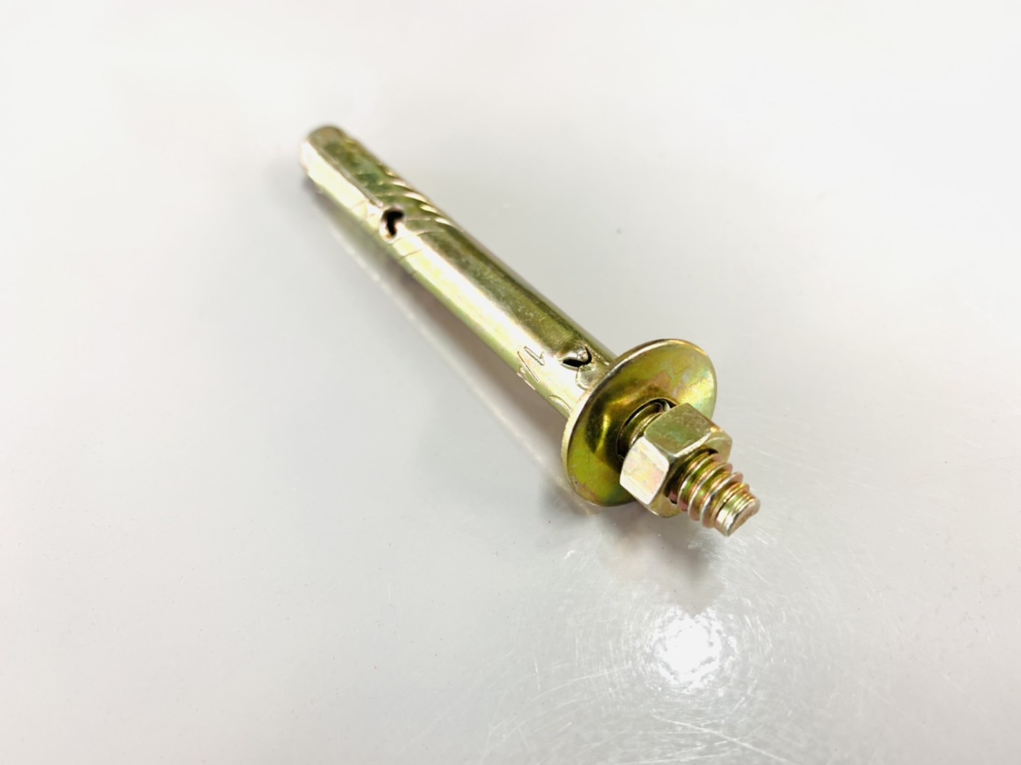 พุ๊กเหล็กกันสาด 1/4"*3" (ห่อ5ตัว)