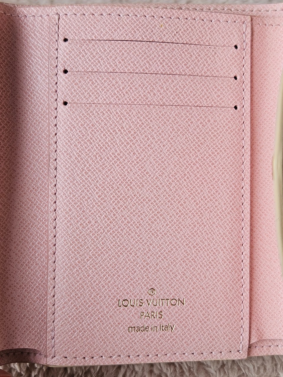 LV Victorie Azur ปี21 microchip