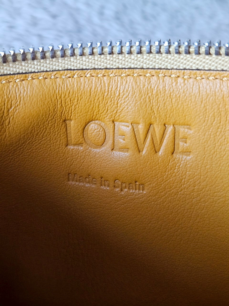 Loewe Card ปี23