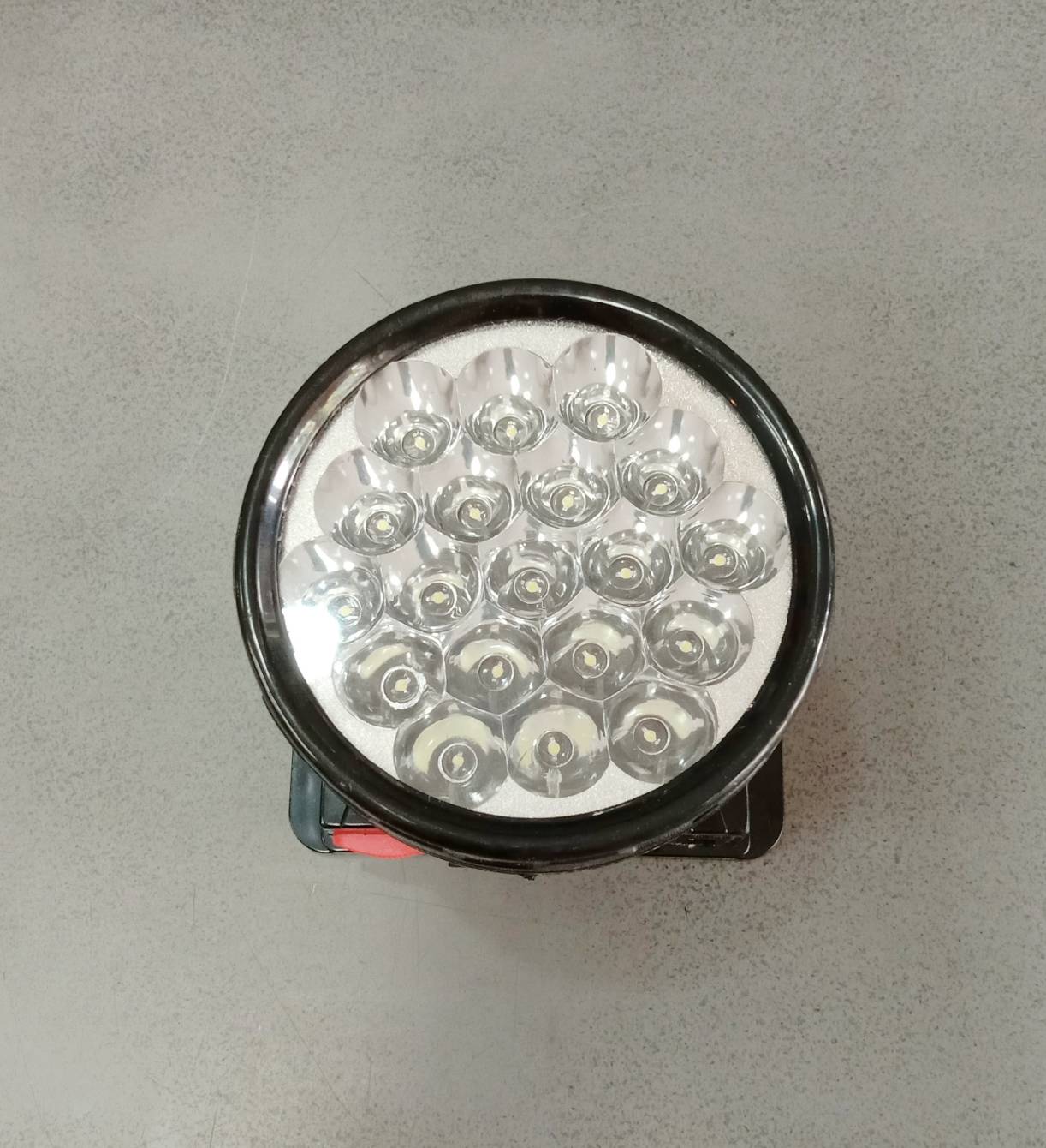 ไฟฉาย LED คาดหัว 19 ดวง