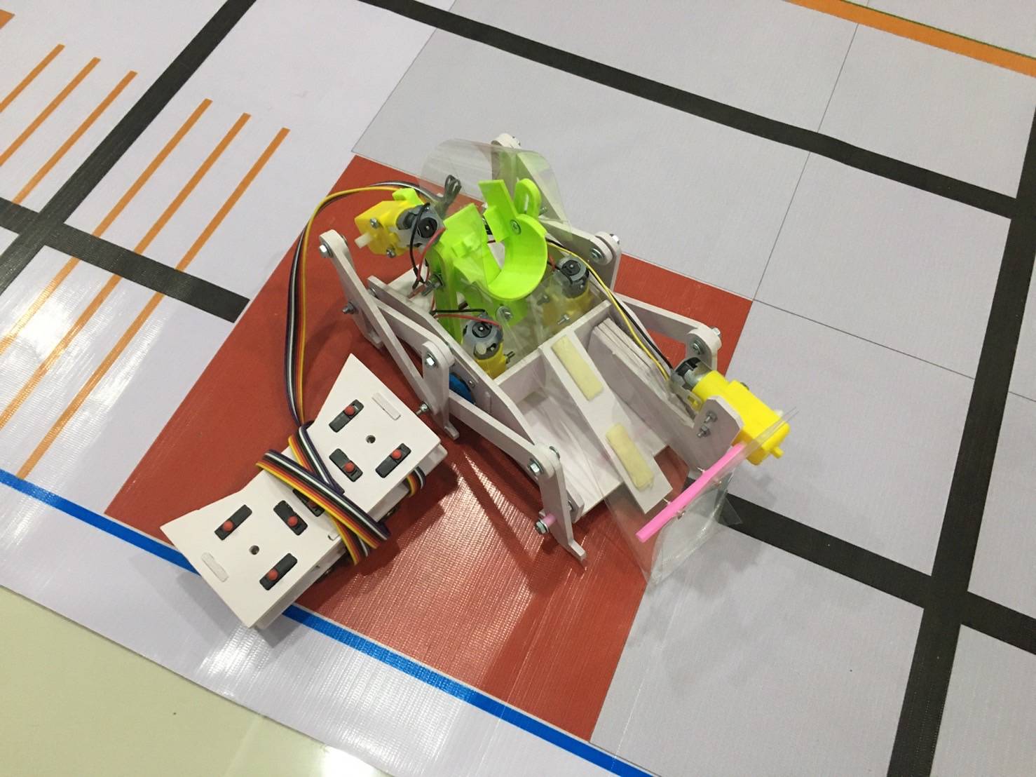 หุ่นยนต์พื้นฐานม.ปลาย นักบาส V4 (แบบนำไปประกอบเอง) Ex