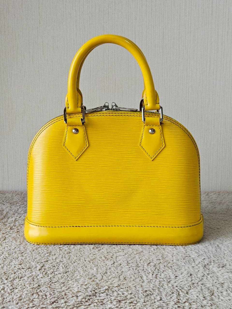 LV Alma BB EPI สีเหลือง