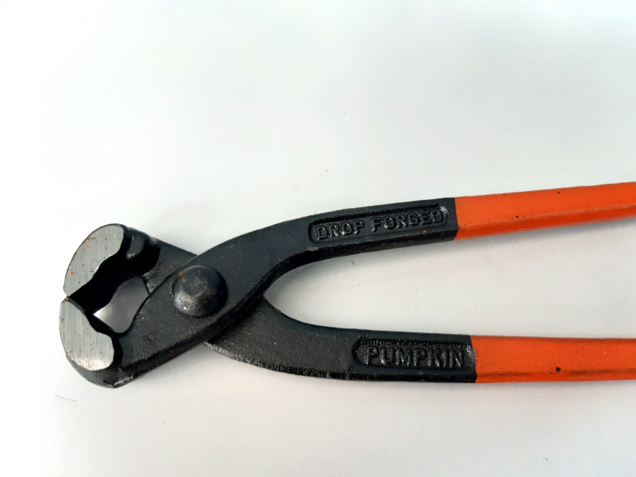 คีมผูกลวด 8" พัมคิน อัดแผง