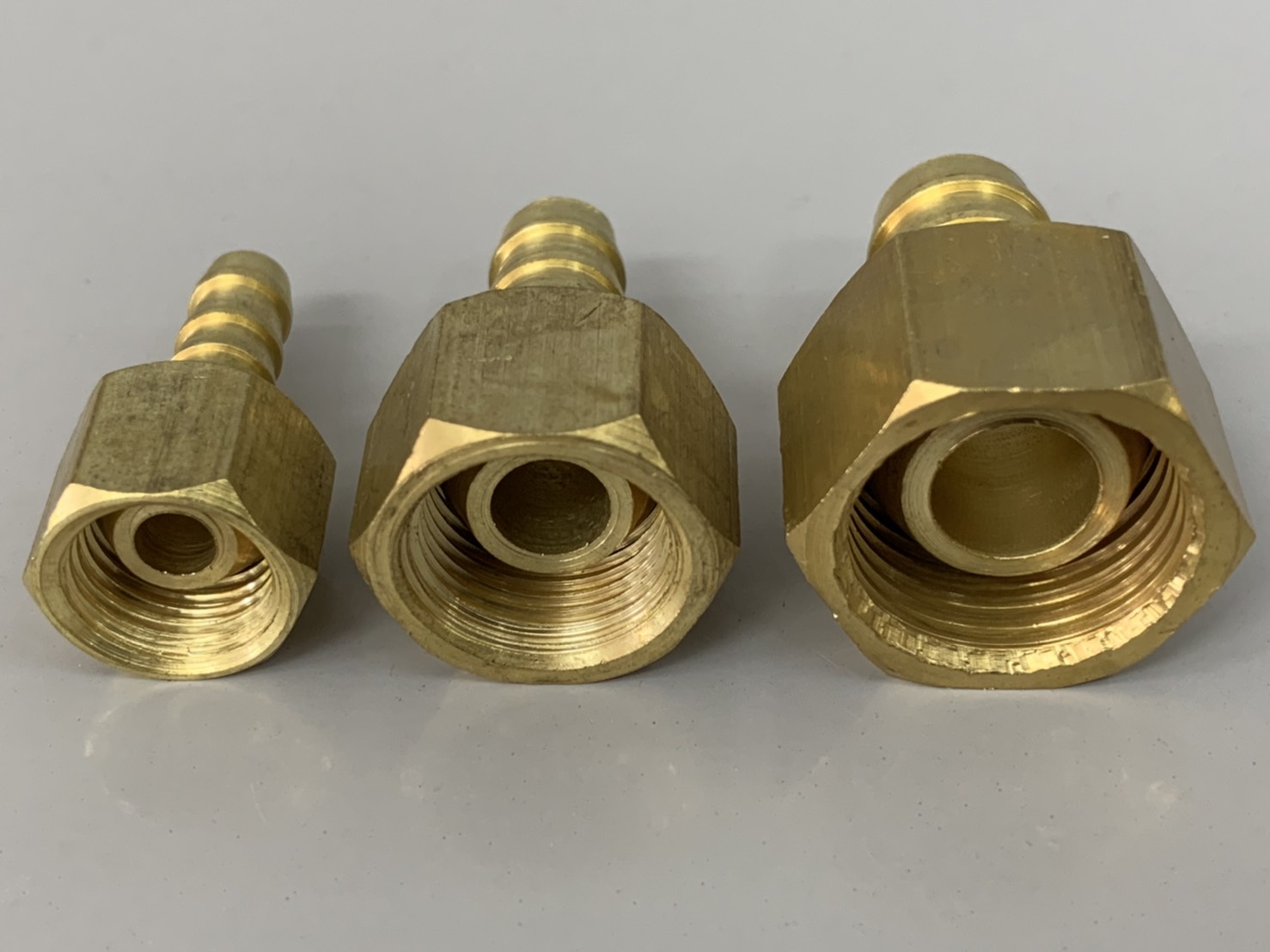 ข้อต่อทองเหลือง หางปลา