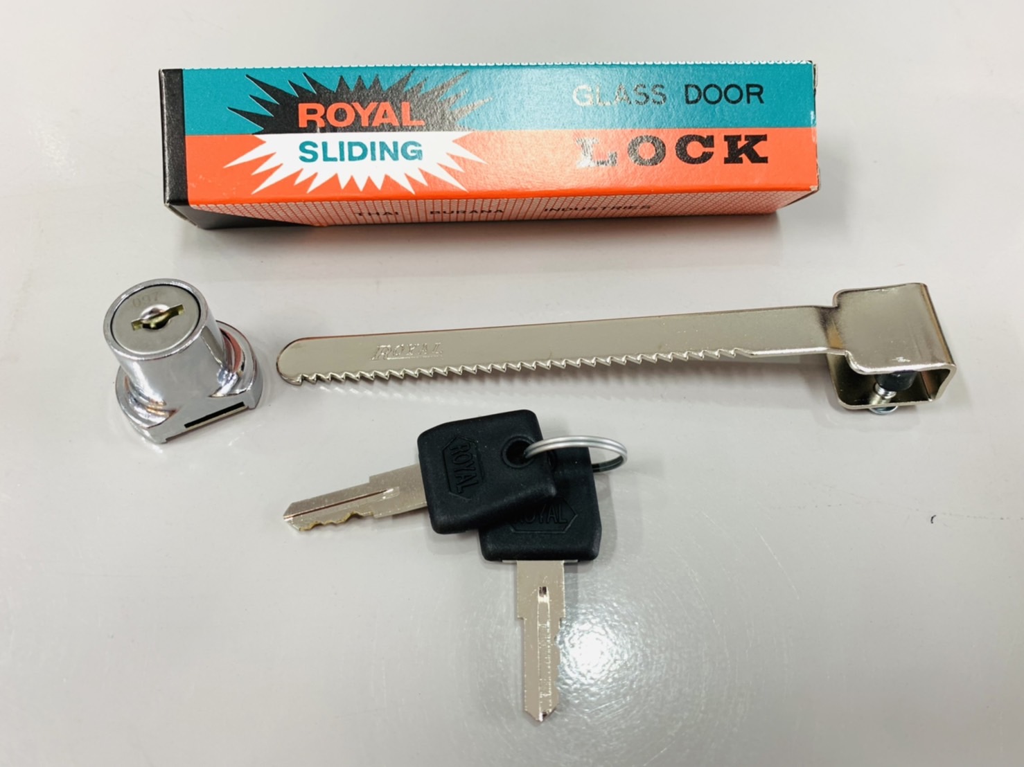 กุญแจล็อกกระจก Royal 505
