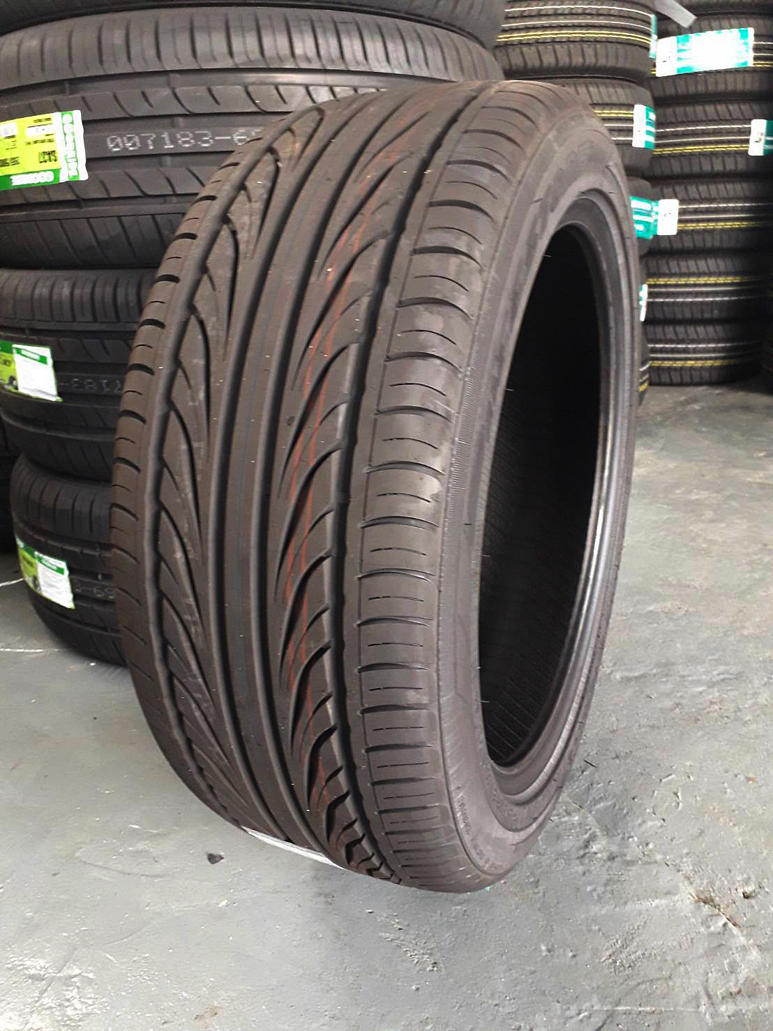 DEESTONE R702 205/45R16 ราคา 2,100 บาท