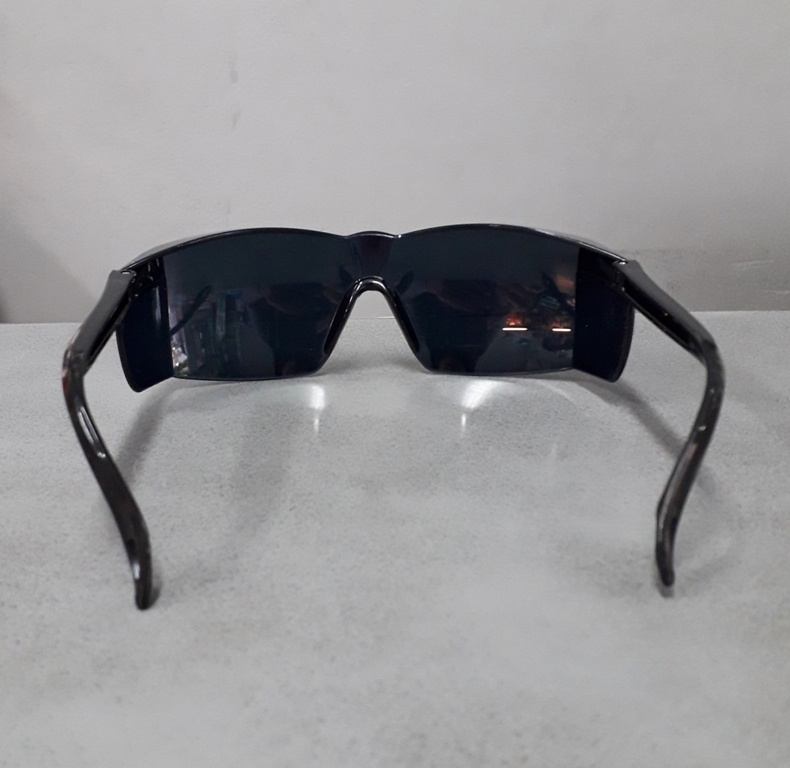 แว่นตา มีขอบข้าง ดำอ่อน