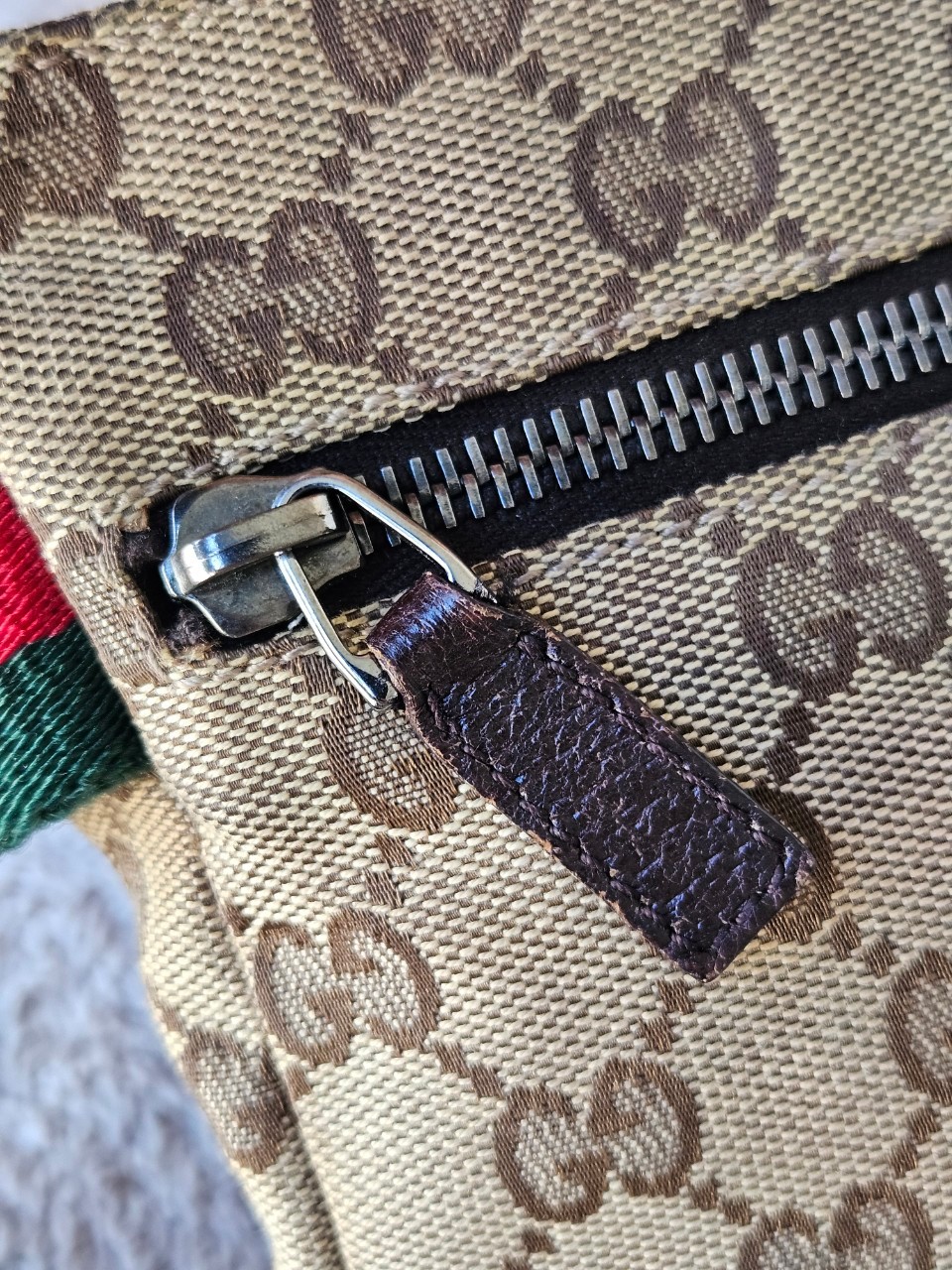 Gucci GG Canvas Beltbag