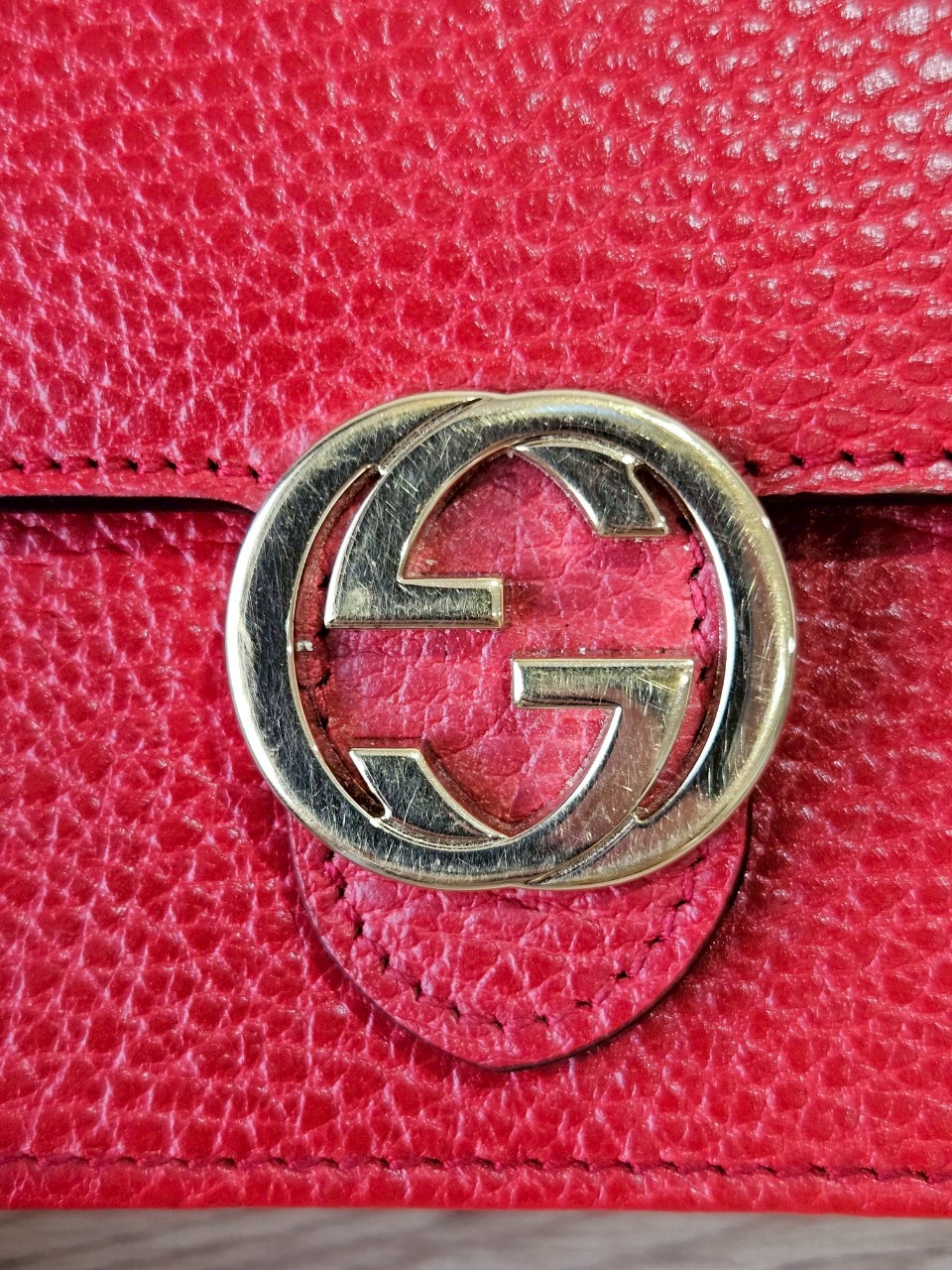 Gucci Interlock WOC สีแดง