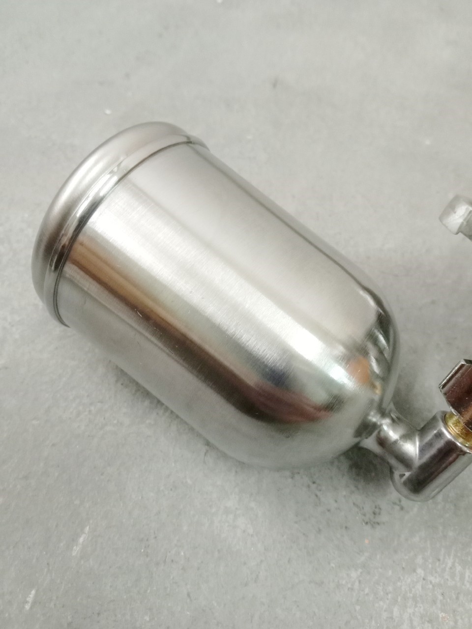 กาพ่นสี กาบน 400ml R2 Eagle One