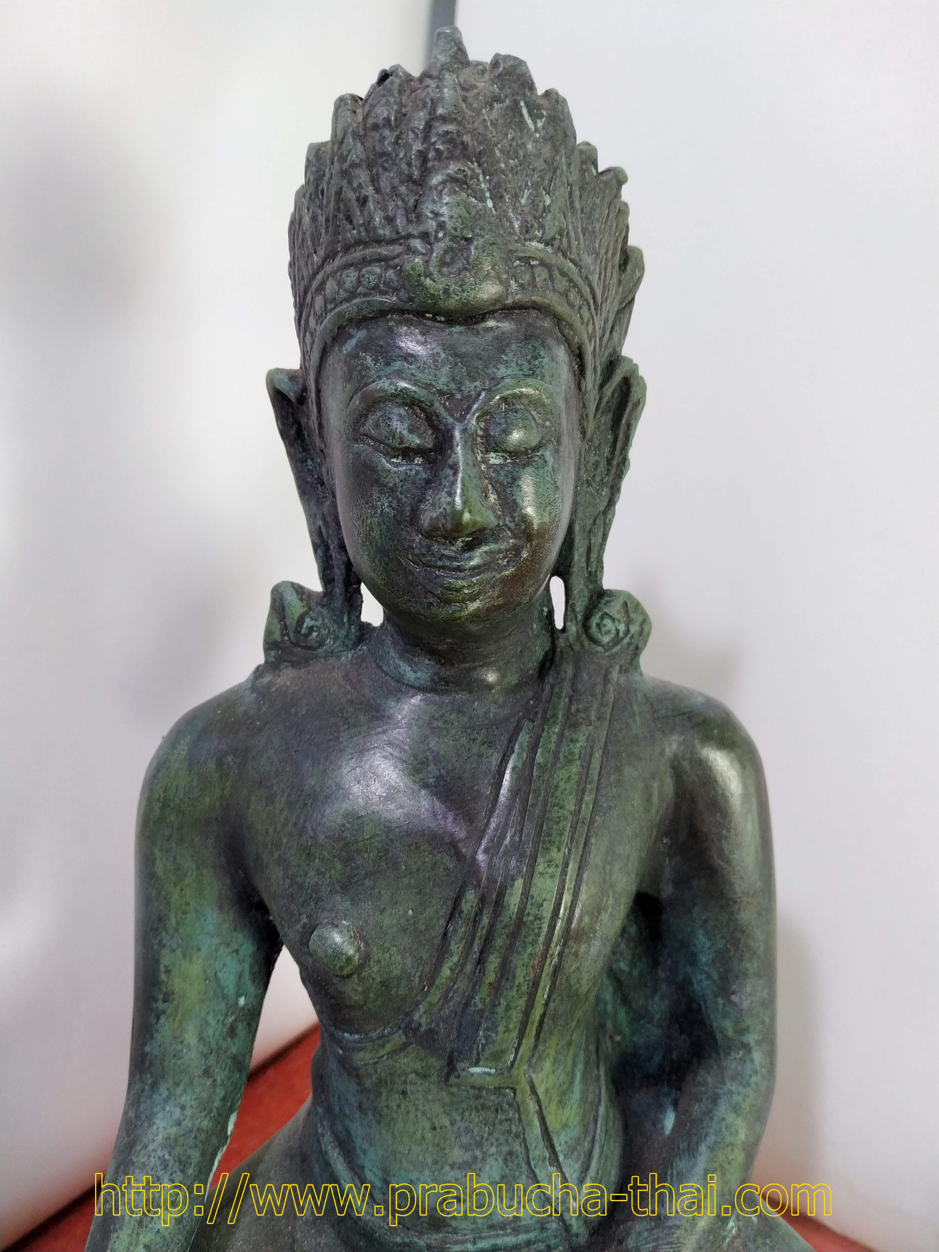 พระลพบุรีทรงเทริดขนนก หน้าตัก 5 นิ้ว เนื้อโลหะสำริด