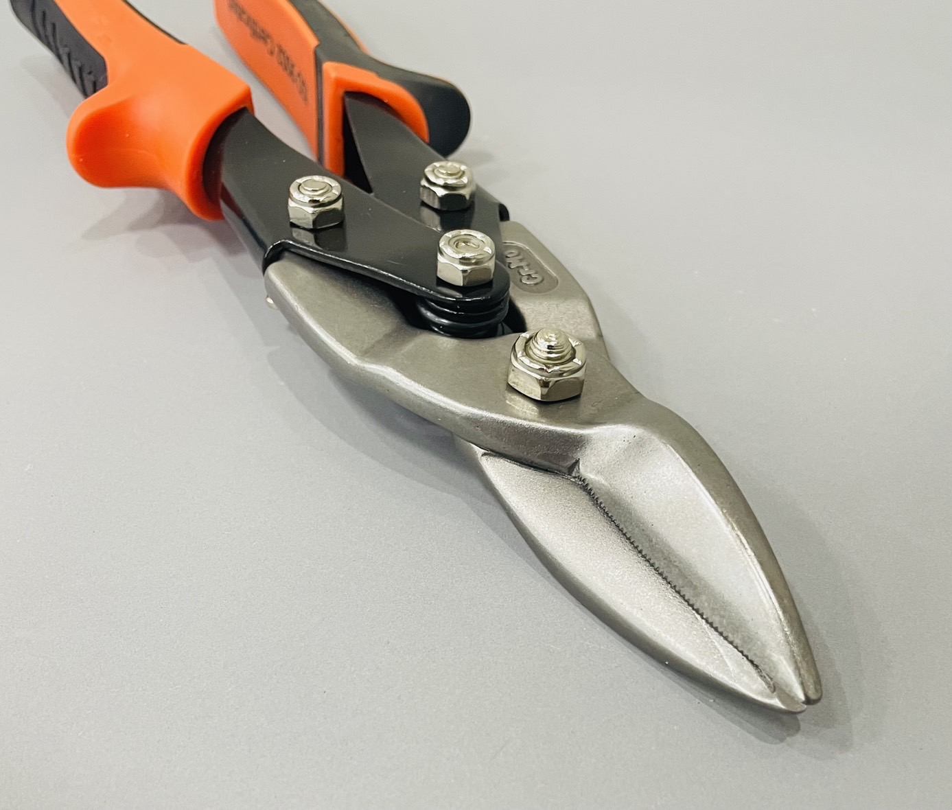 กรรไกรตัดเหล็กแผ่น พัมคิน ปากตรง 10"