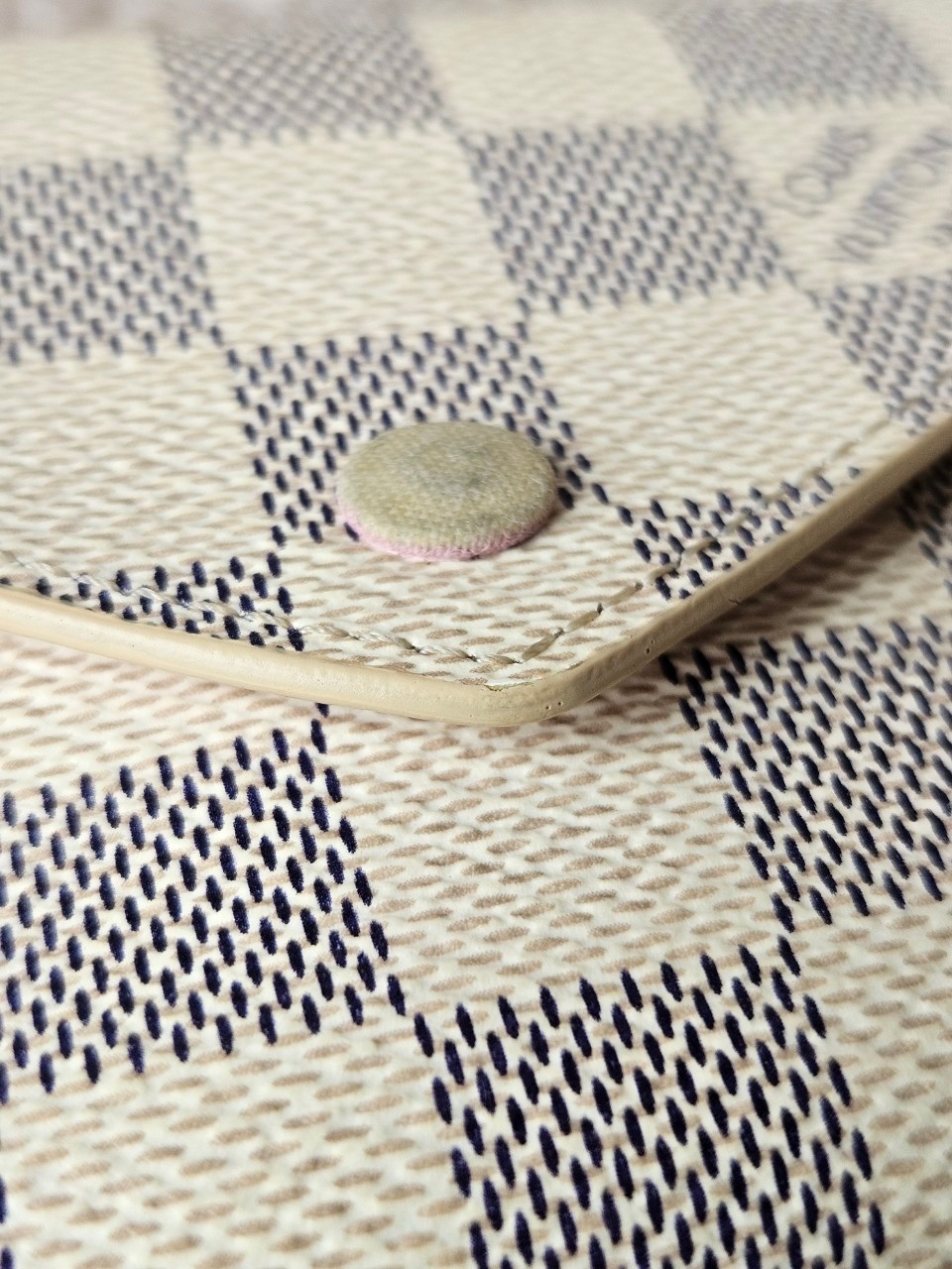 LV Victorie Azur ปี21 microchip