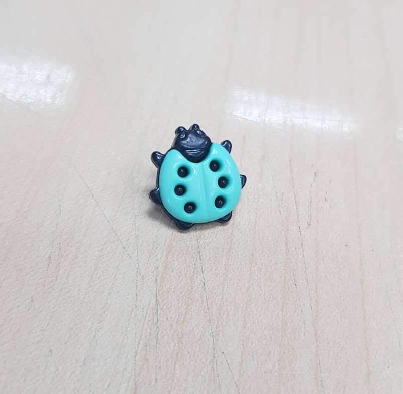 Lady bug button - Blue col. (size 25L,144pcs/pack)