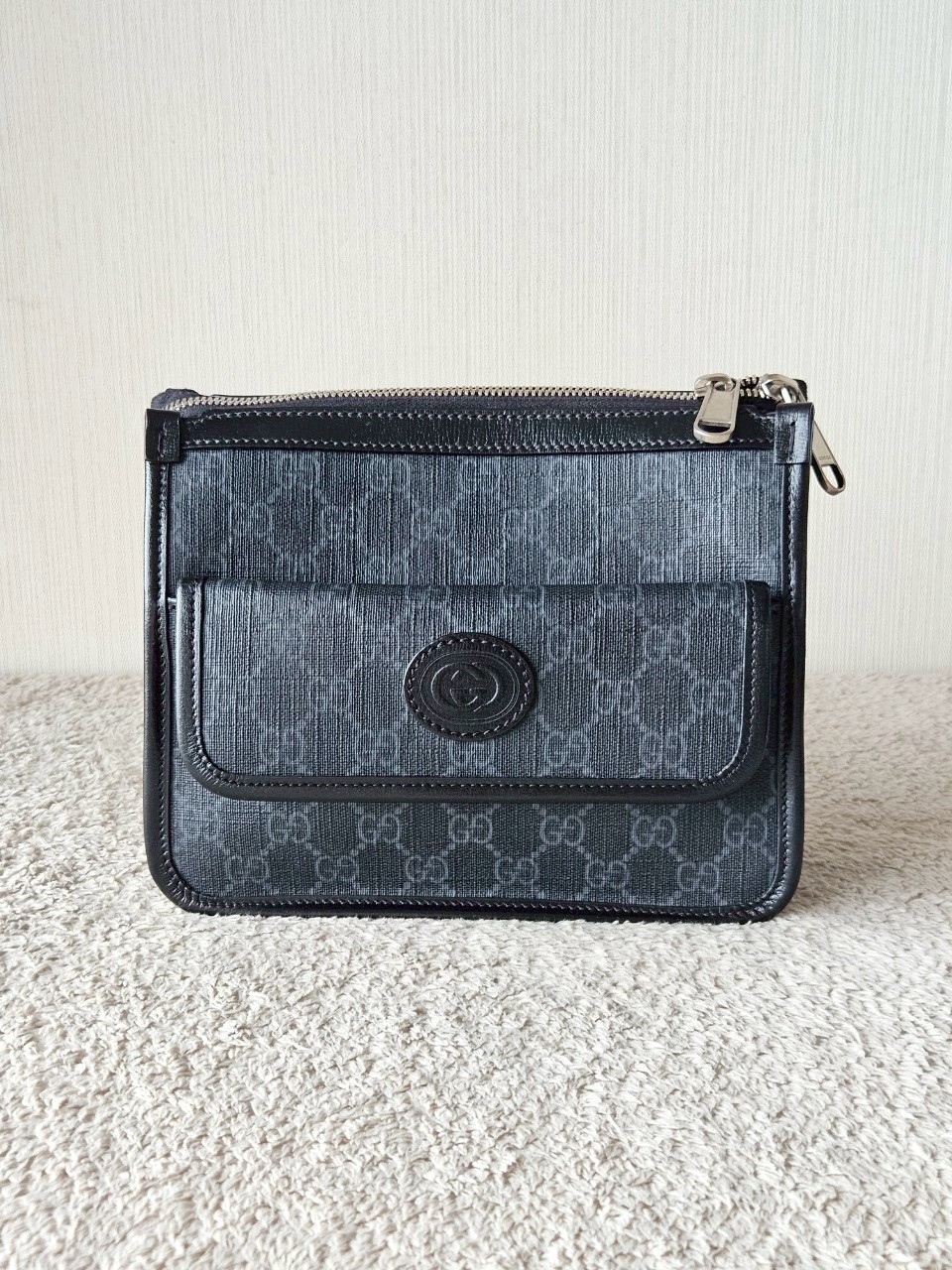 Gucci 674164 Messenger Bag With Interlocking G