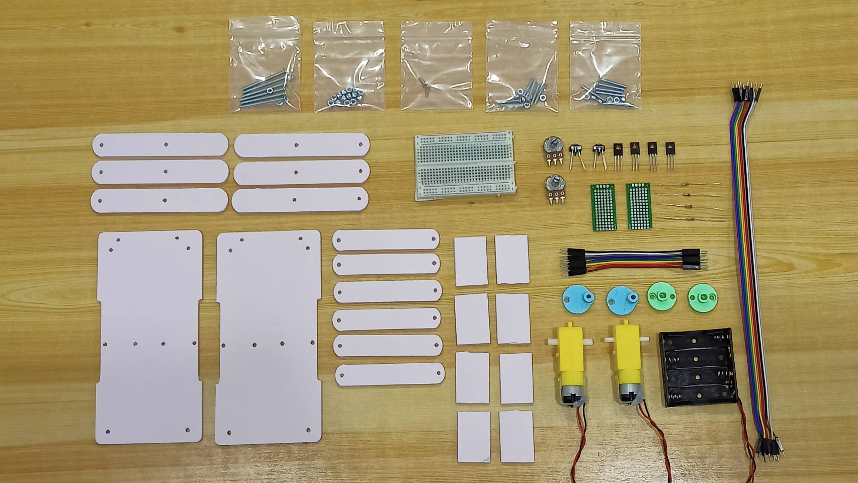2(พื้นฐานม.ต้น) ชุดหุ่นยนต์เดินตามเส้น แบบวงจรอิเล็กทรอนิกส์2025 (แบบประกอบเอง)