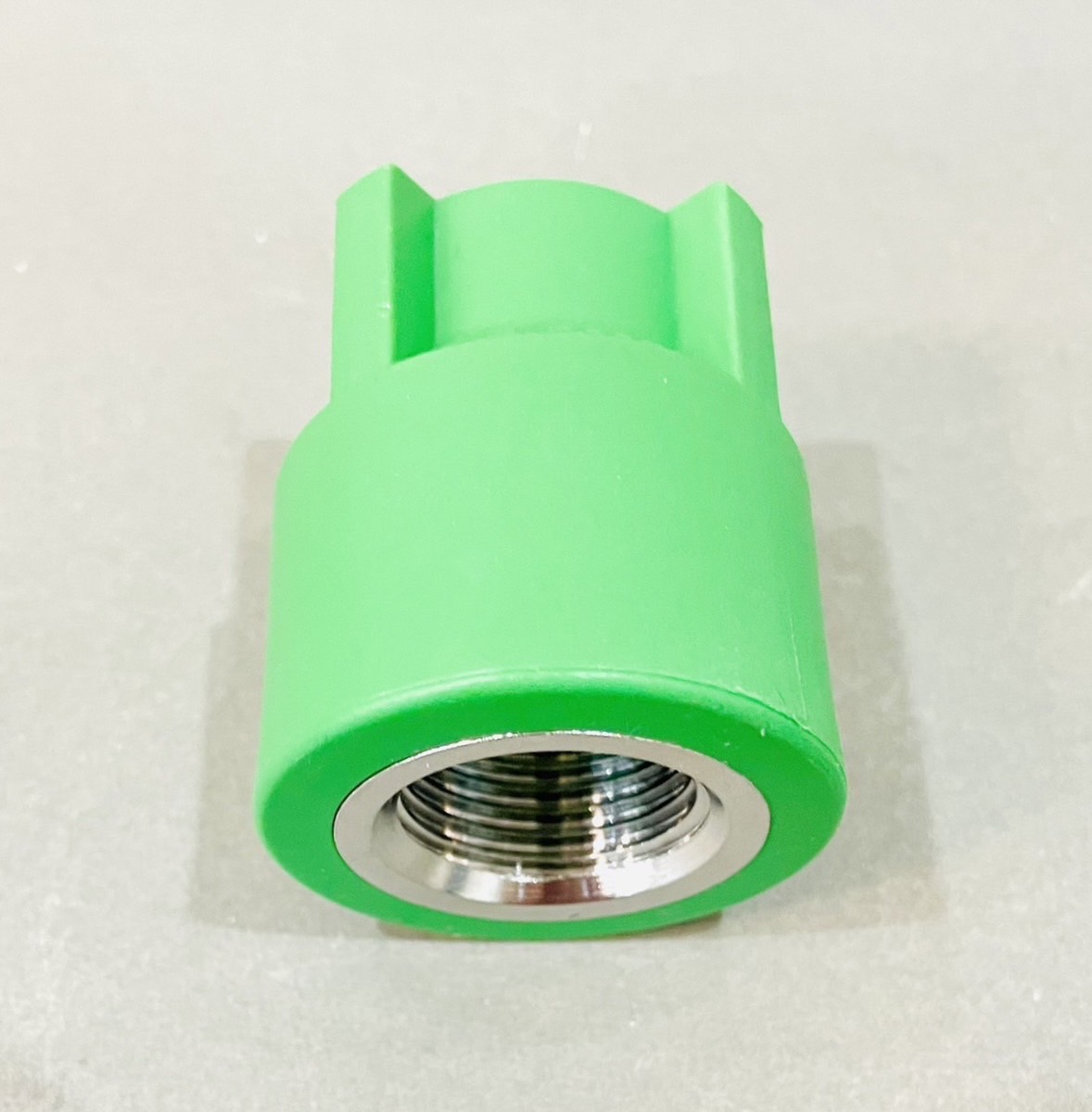 ข้อต่อตรงเกลียวใน PPR 20x1/2"