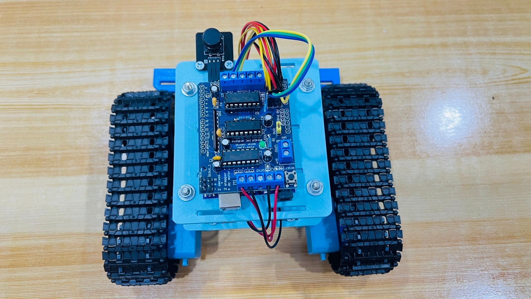 หุ่นยนต์เดินตามเส้นแบบ สายพาน