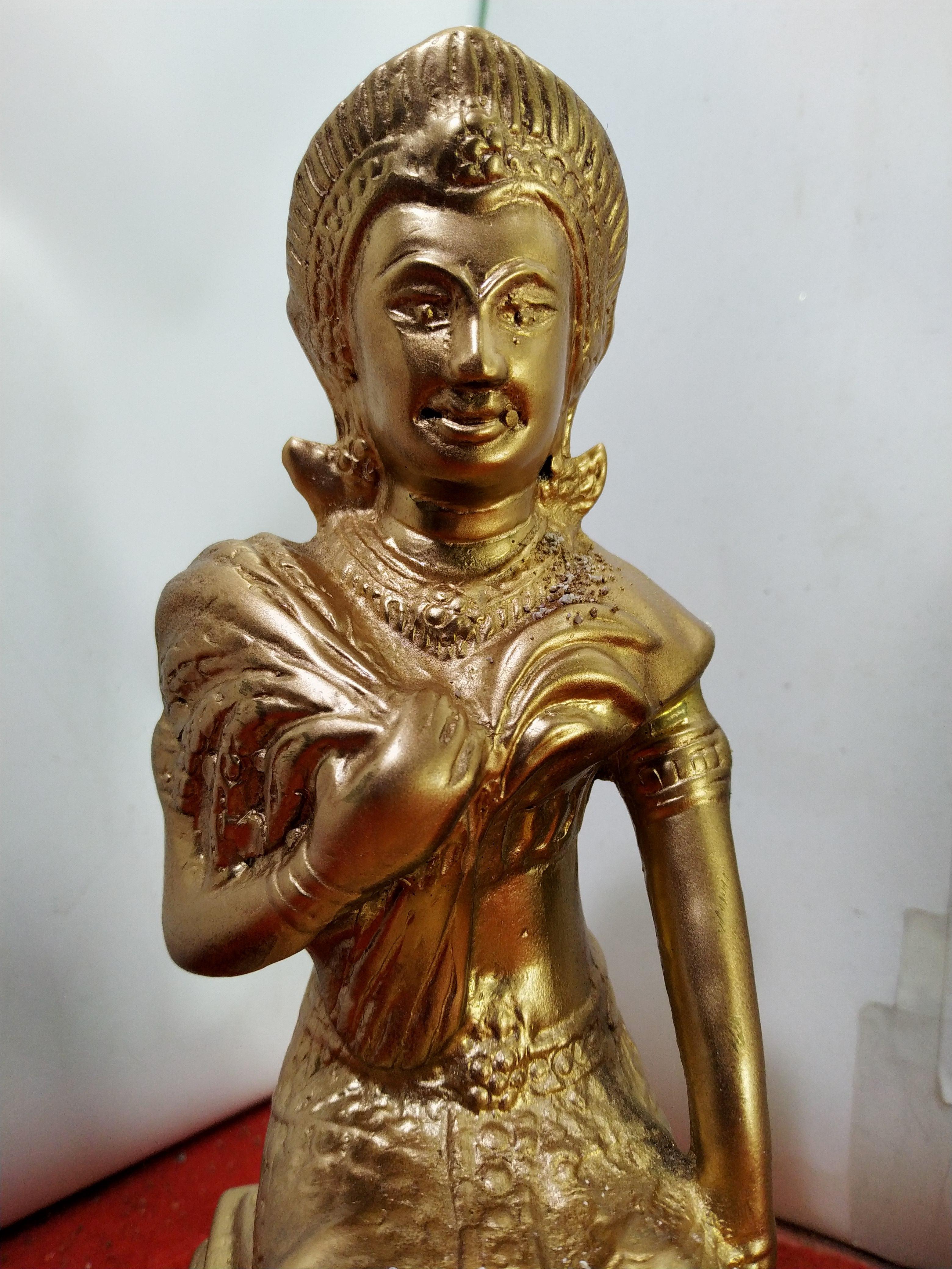 พระแม่โพสพ “เทวีแห่งข้าวพันธุ์ธัญญาหาร” เนื้อทองเหลืองขัดเงา