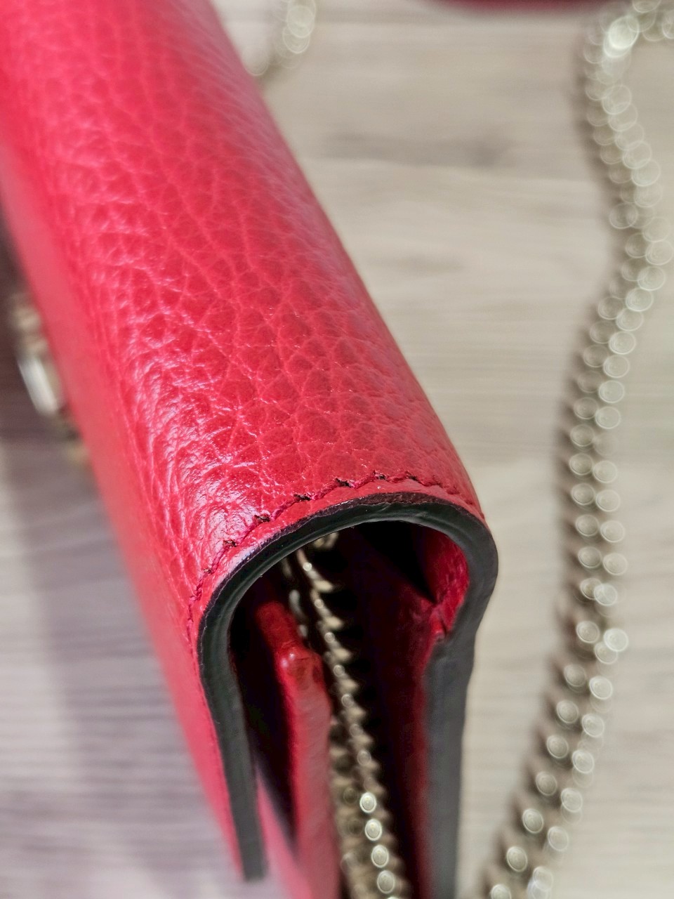 Gucci Interlock WOC สีแดง