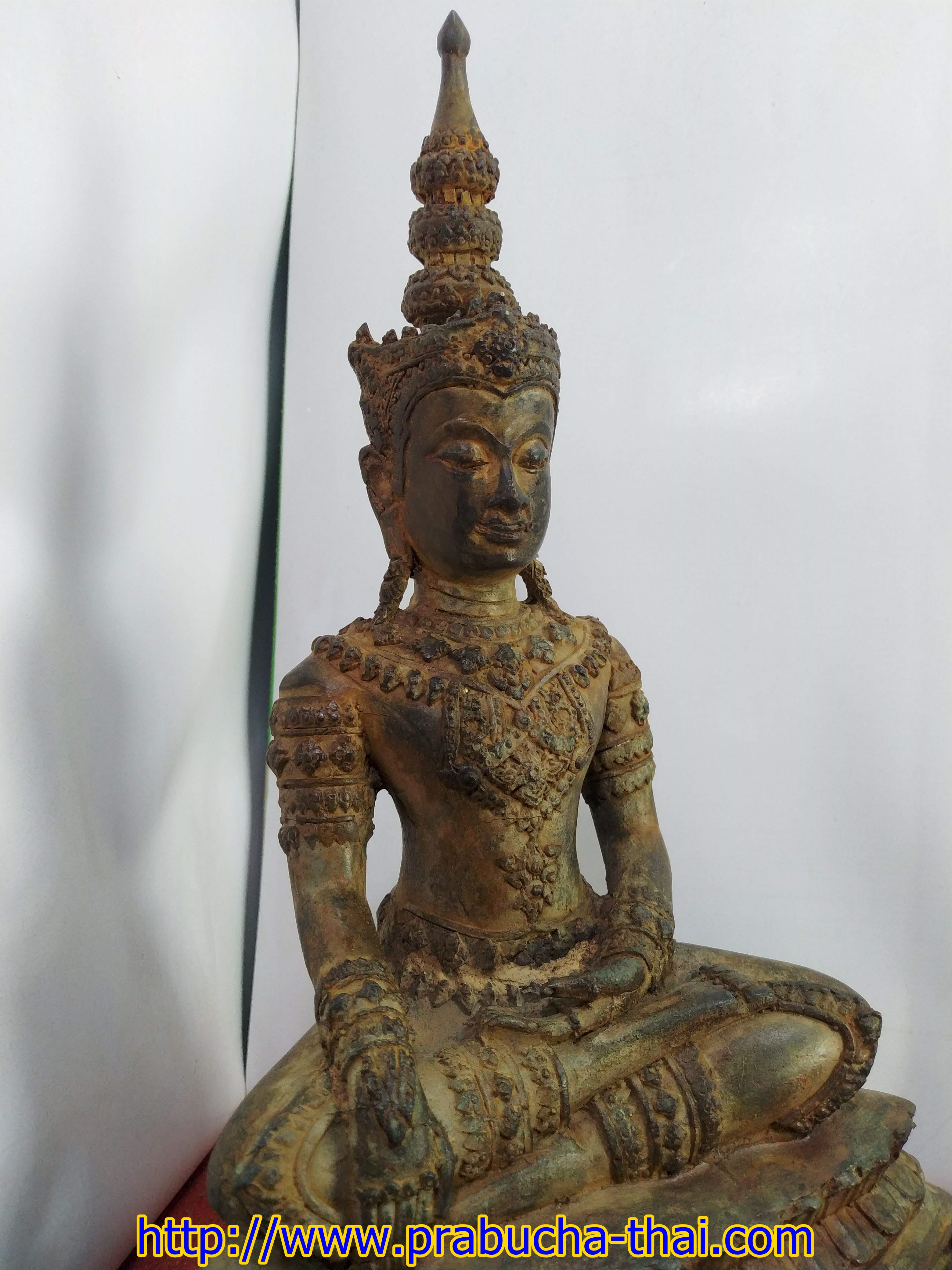 สมเด็จองค์ปฐมบรมจักรพรรดิพุทธมหาราชา(องค์จำลอง) ฐานกว้าง 9 นิ้ว