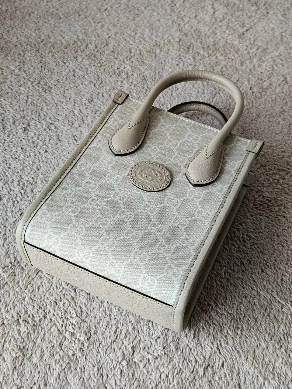 Gucci Mini Tote Interlocking Beige
