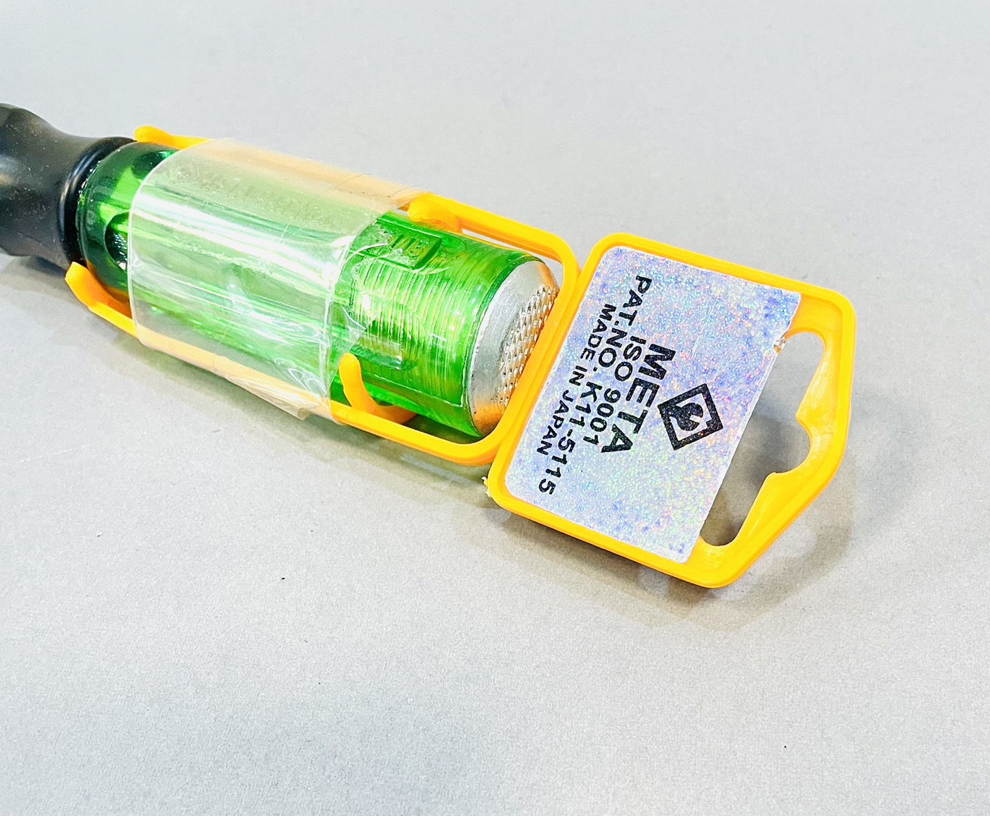 ไขควงทะลุ META 6มิล ชุบสติมแม่เหล็ก ( - )