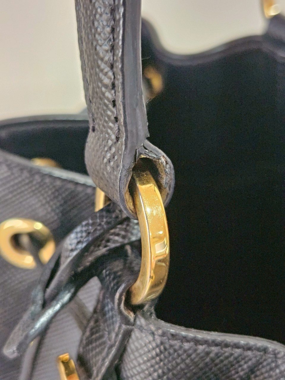 Prada Bucket Bag in Saffiano Leather Nero