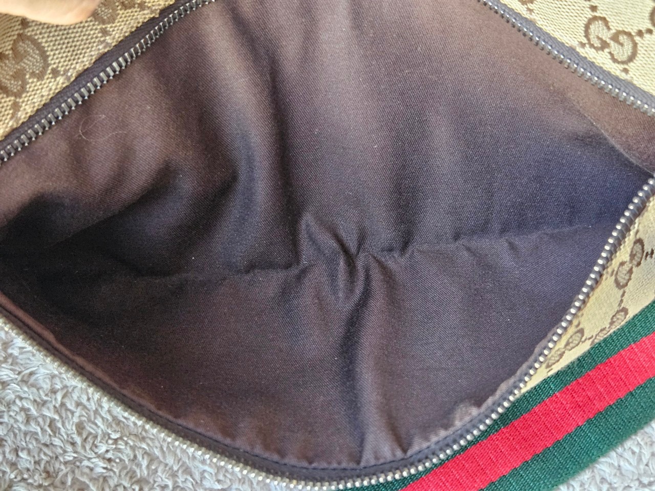 Gucci GG Canvas Beltbag