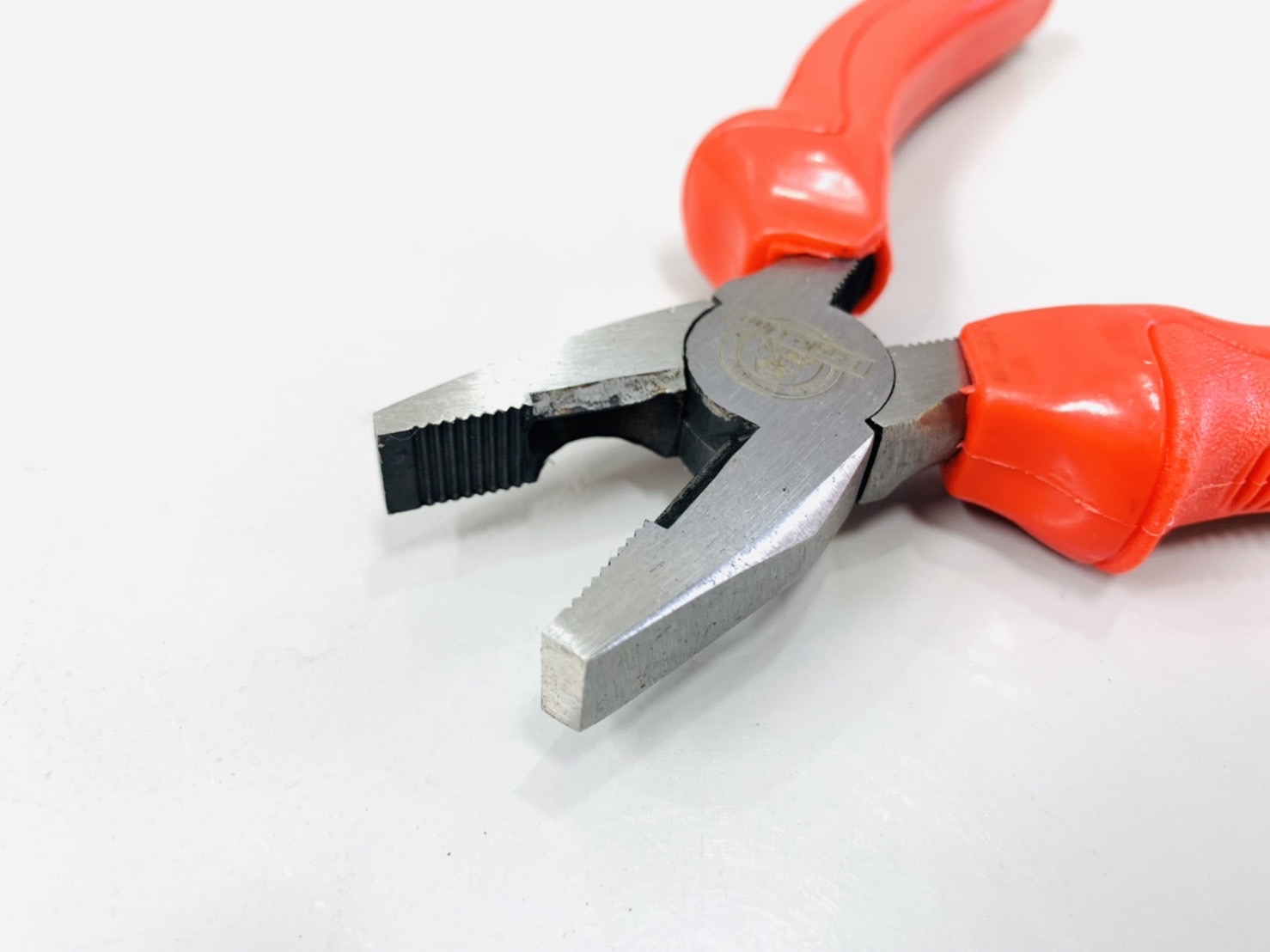 คีมปากจิ้งจก ตรา Eagle One/Duwell/Dingqi