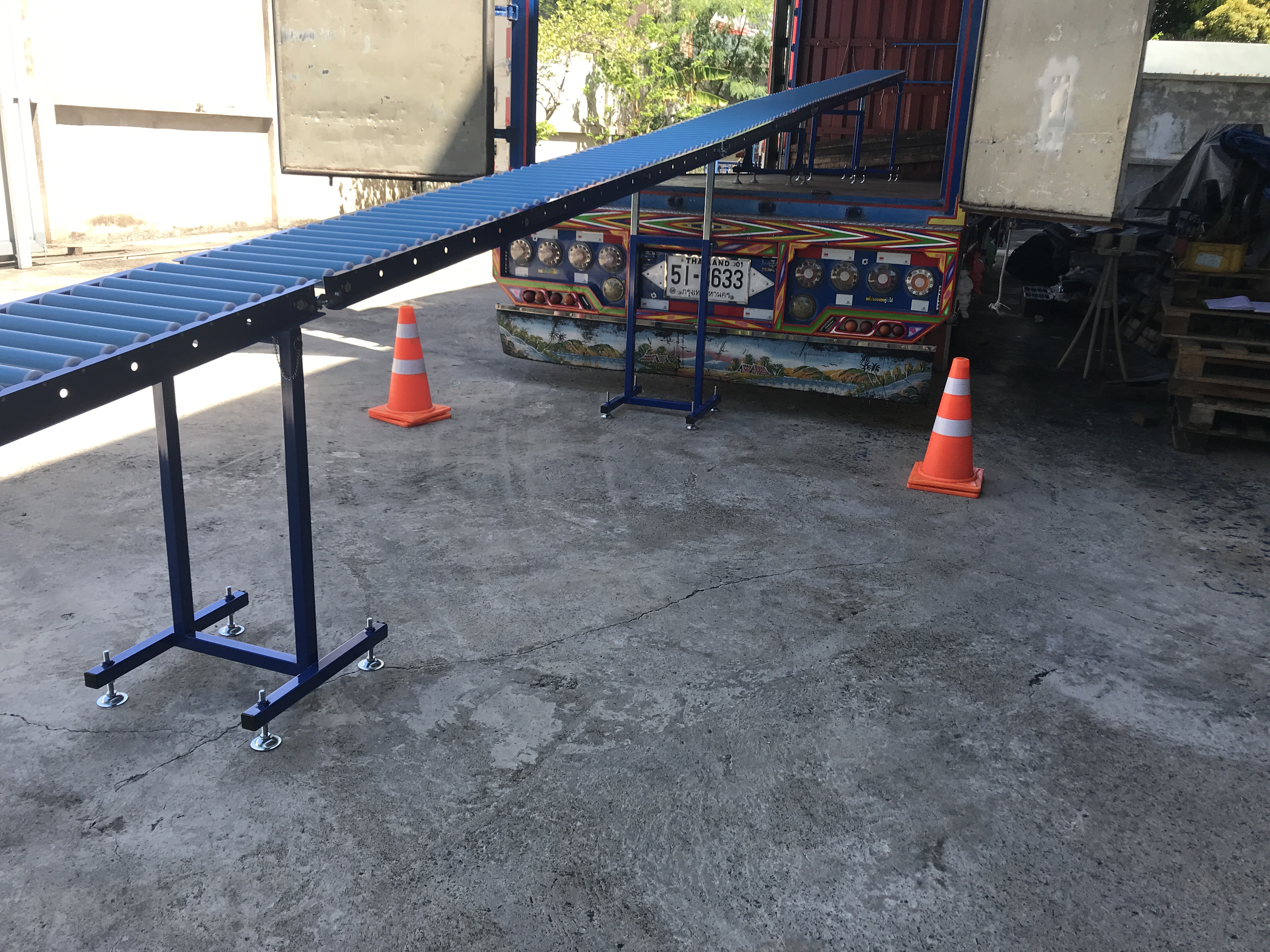 Zlide Container Roller รางลูกกลิ้ง ลำเลียงสินค้า CA4040 W40 x L400 กว้าง 40 cm ยาว 4 M