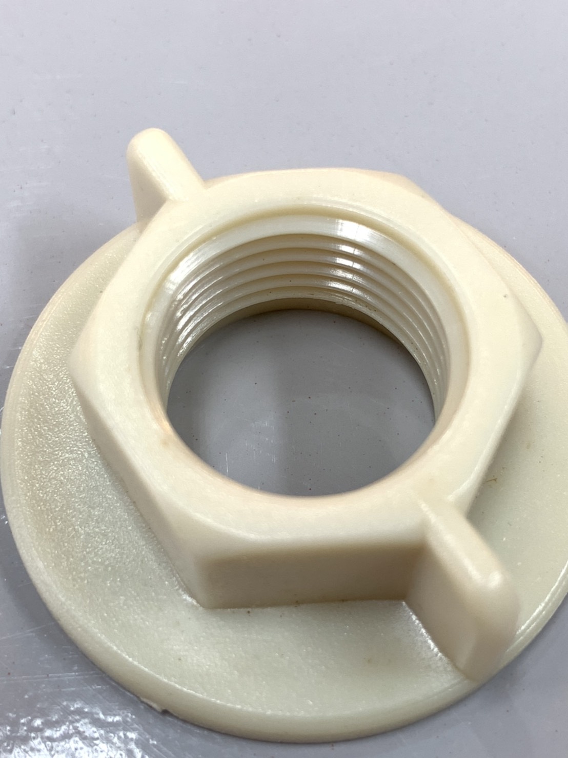 เกลียวล็อคใต้อ่าง