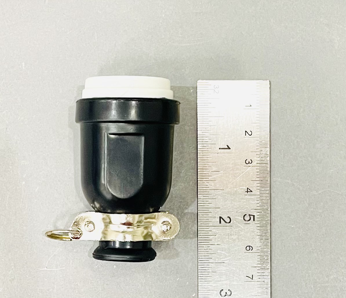 ปลั๊กยางกลม ตัวเมีย มีห่วง ขากลมแบน