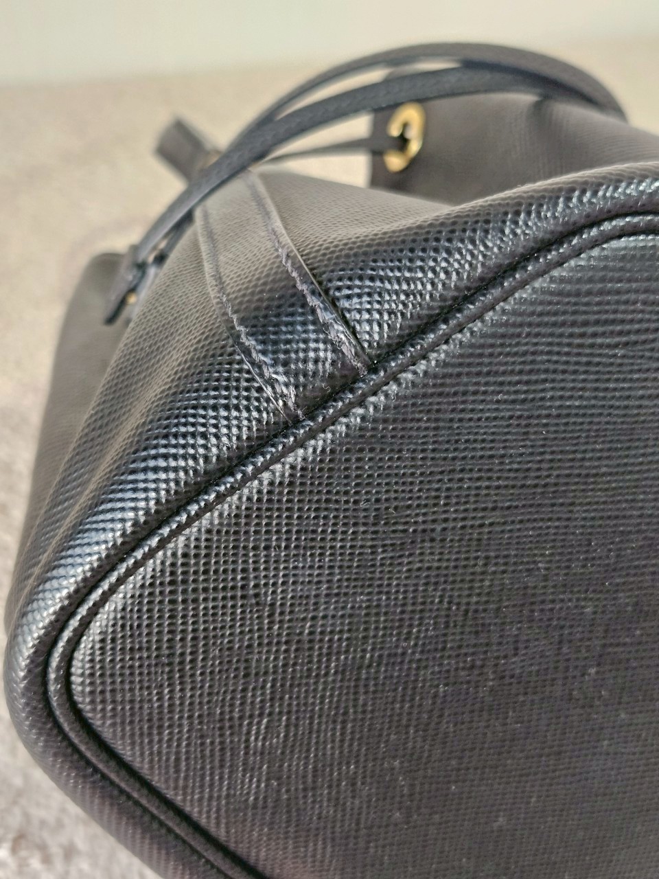 Prada Bucket Bag in Saffiano Leather Nero