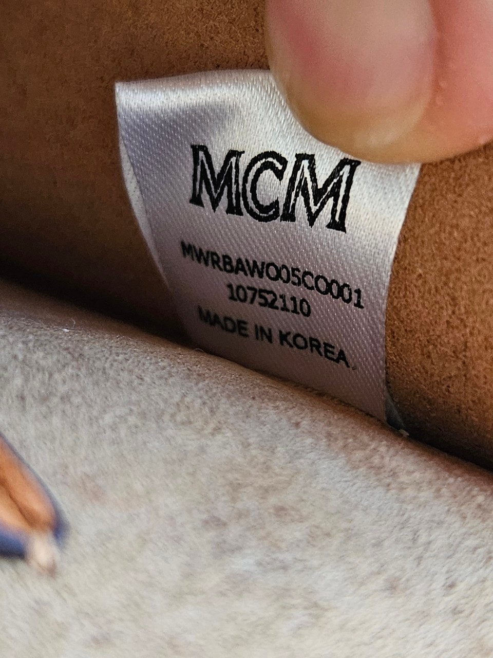 MCM Tracy Crossbody in Visetos