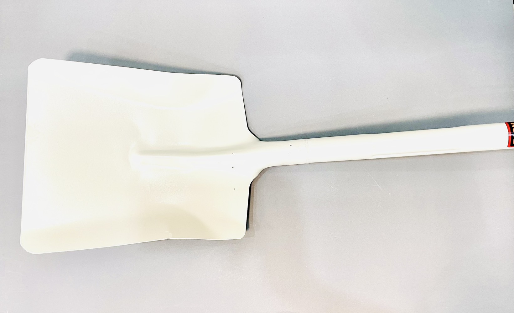 พลั่วด้ามเหล็ก ปลายตัด