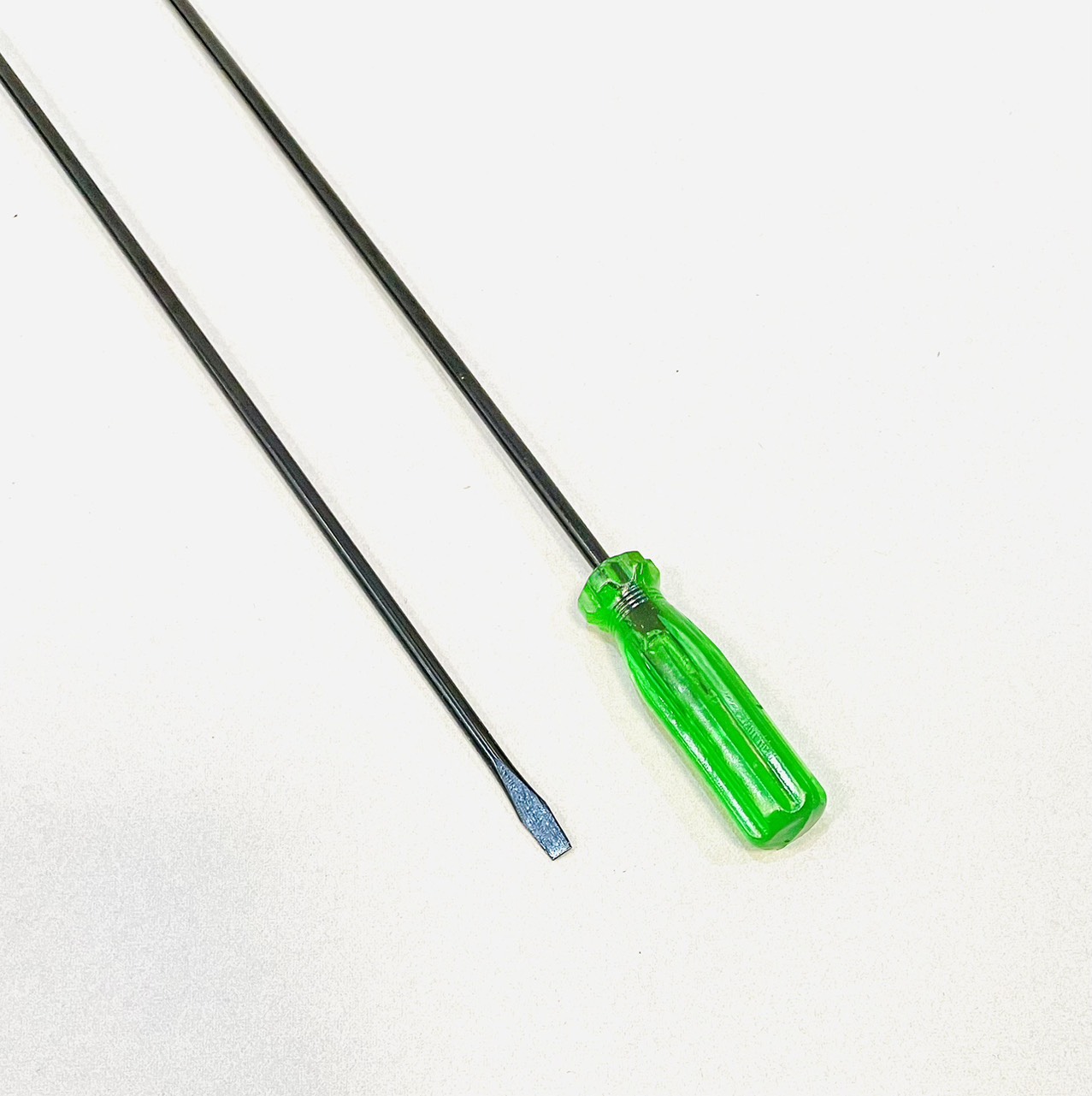 ไขควงแกนกลม ชุบดำ 4มิล x 10" (-) หัวแบน