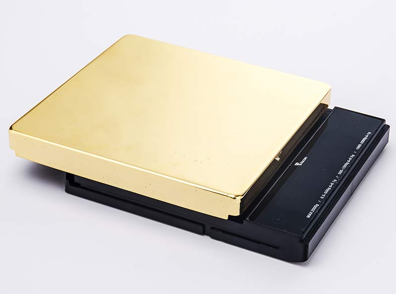 Set-scale machine with foldable coffee drip stan-gold, gray color 0609-098