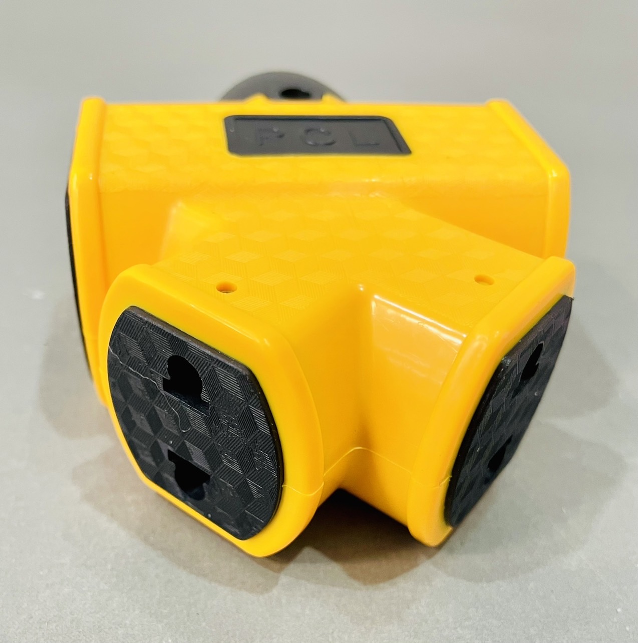 ปลั๊กสนาม 4 ทาง