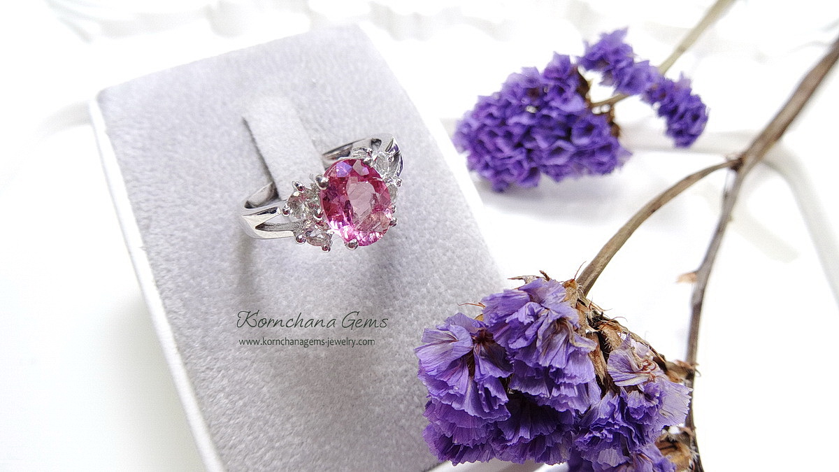 แหวนพิงค์ทัวร์มาลีน สีชมพู pastel ชมพูใสๆหวานเจี๊ยบ พลอยทรงไข่ แมทช์กับตัวเรือนสีพิงค์โกลด์ ลุคคุณหนูไฮโซมากกก พลอยเฉดชมพูขายดีมากค่ะ reorder กี่ครั้งก็หมด