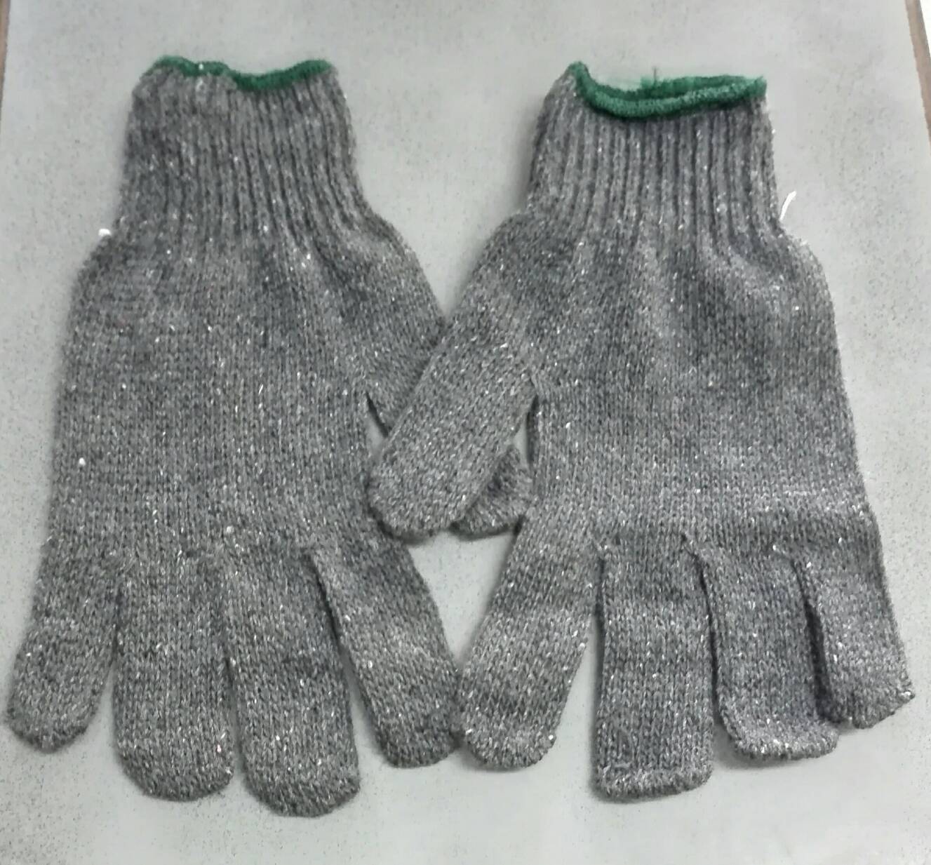 ถุงมือผ้า