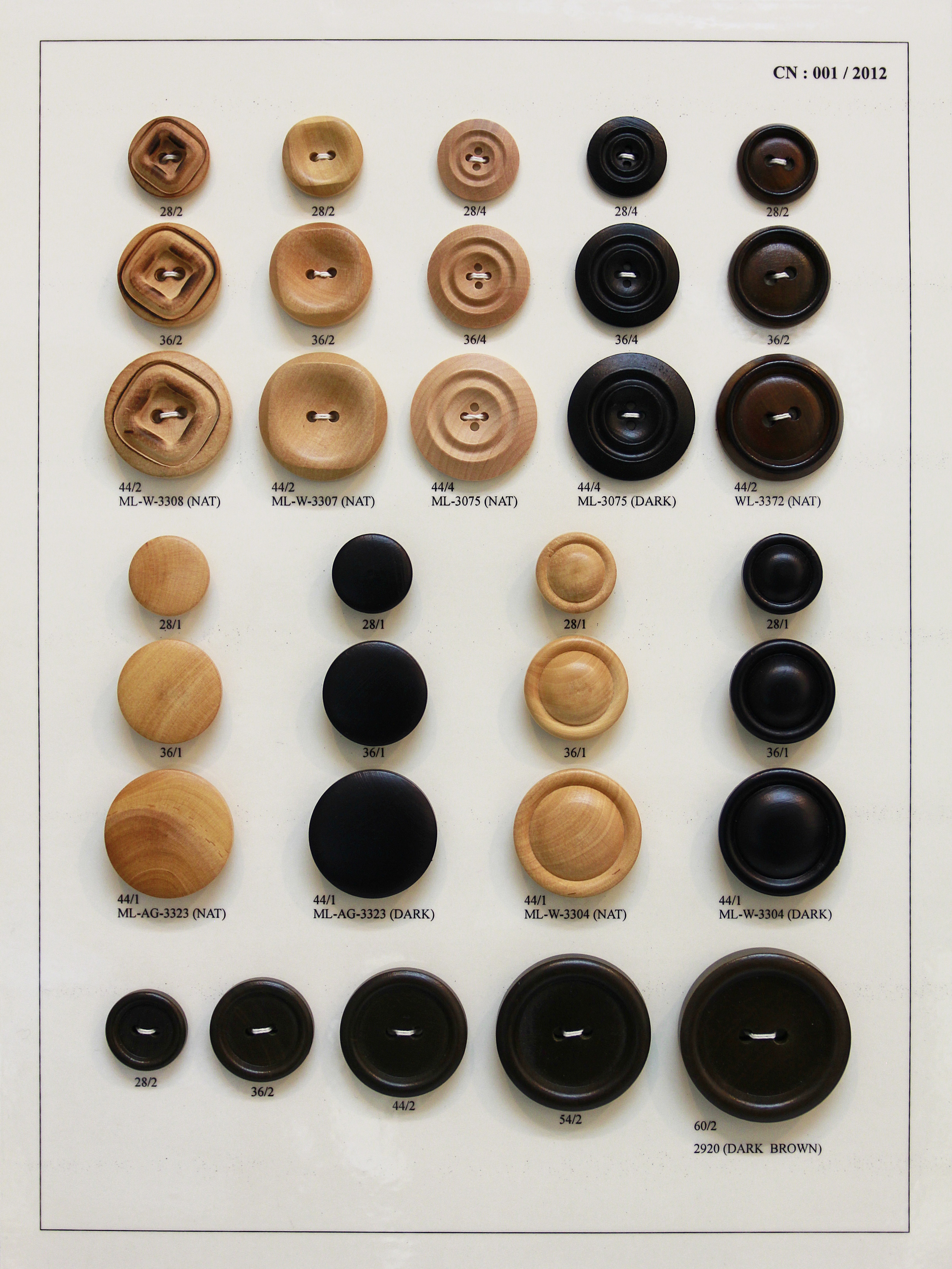 NATURAL BUTTONS