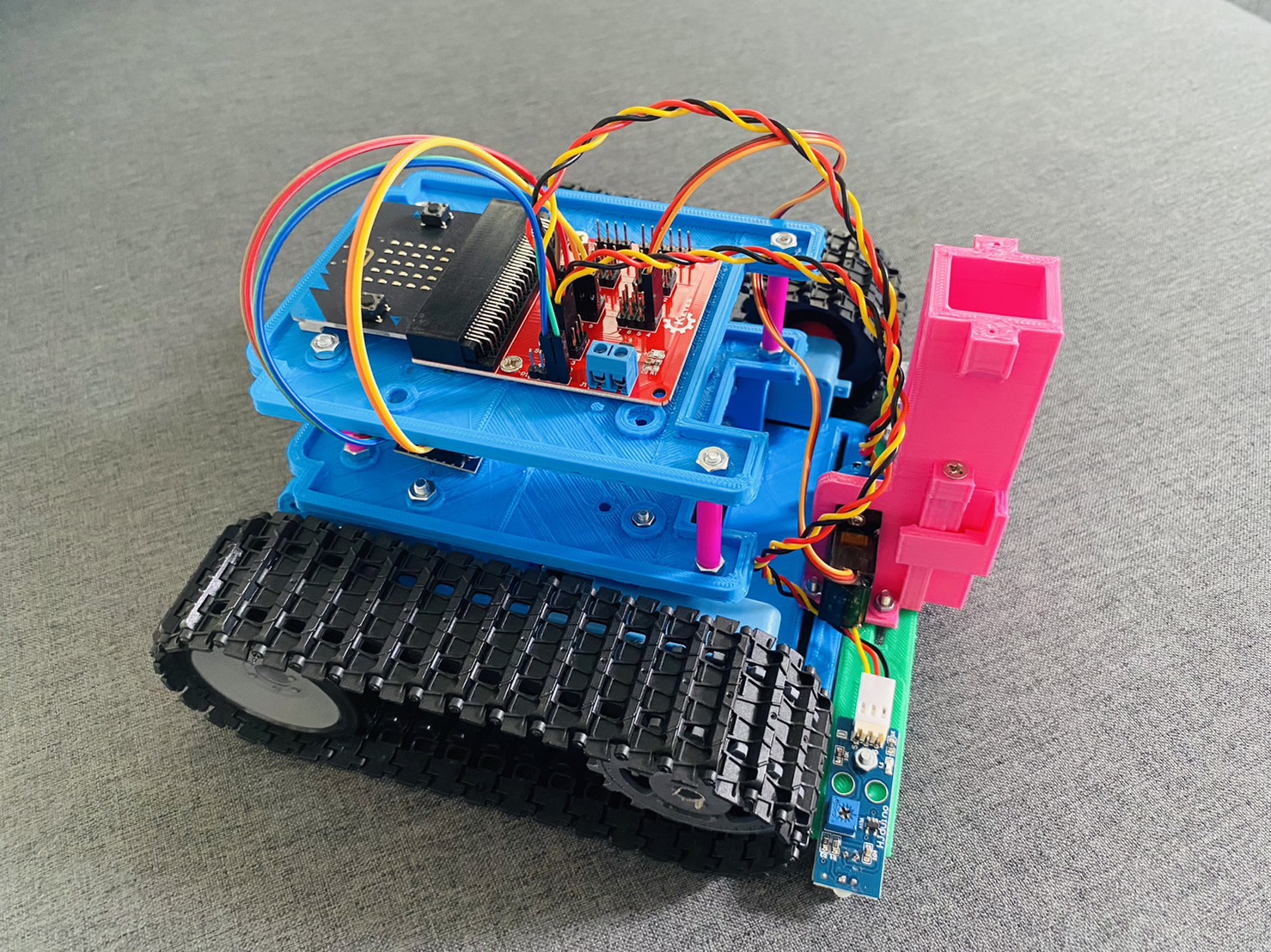 หุ่นยนต์ระดับกลาง สพฐ. ศิลปะหัตถกรรม microbit รุ่นV3