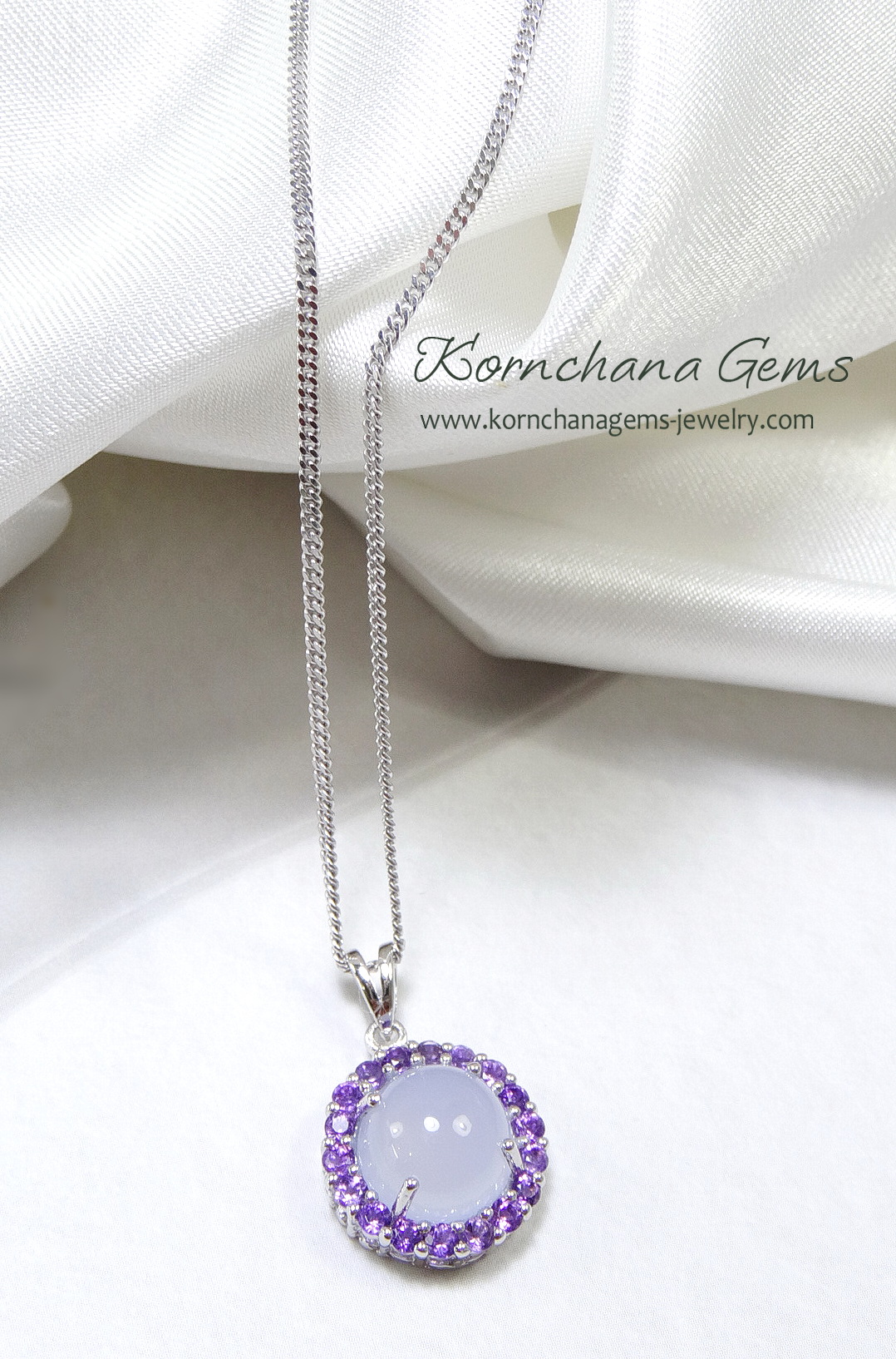 สร้อยคอพร้อมจี้พลอยแท้ พลอยโมราหลังเบี้ยสีฟ้า blue chalcydony ล้อมพลอยอเมทิสท์สีม่วง พร้อมสร้อยเงินแท้ พลอยสีฟ้าอัญมณีคนเกิดวันศุกร์