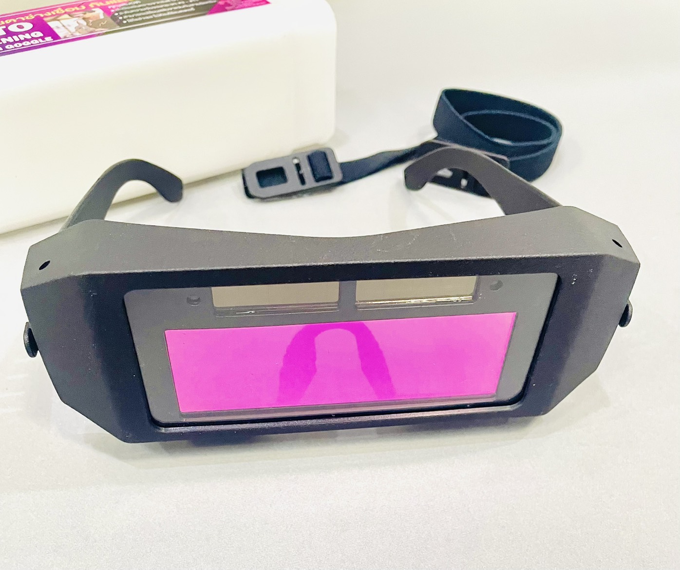 แว่นตาช่างเชื่อมกันแสงอัตโนมัติ