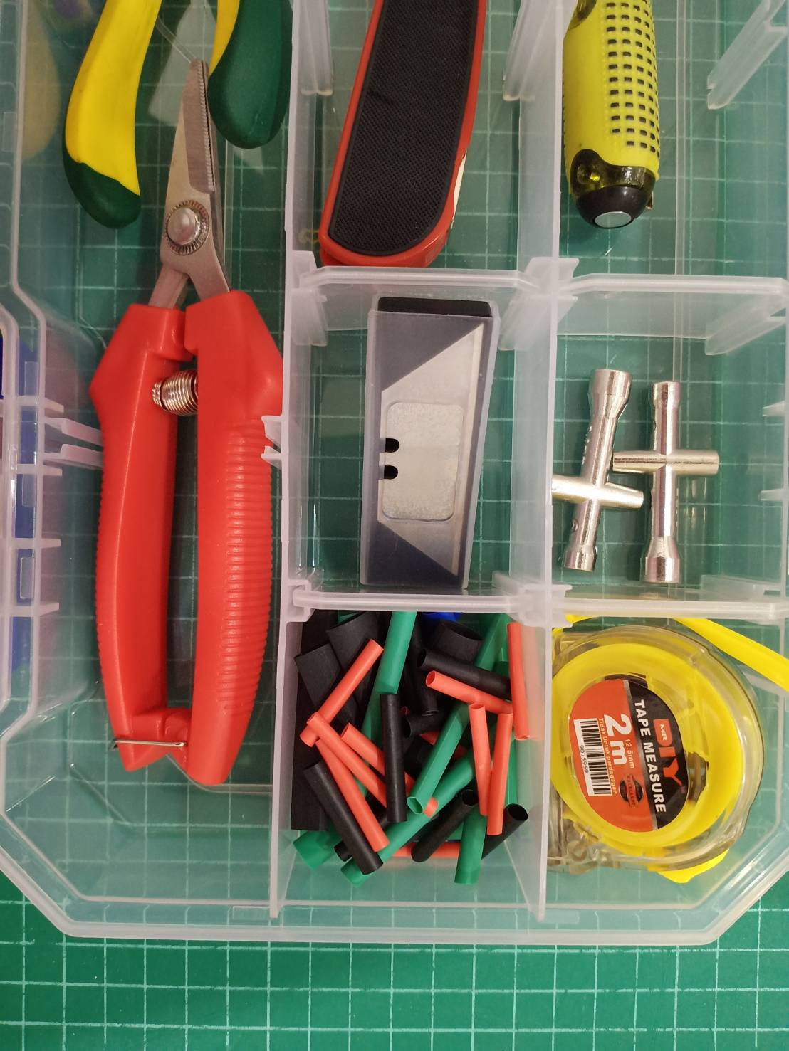 กล่องเครื่องมือสำหรับนักประดิษฐ์ หุ่นยนต์ 2024