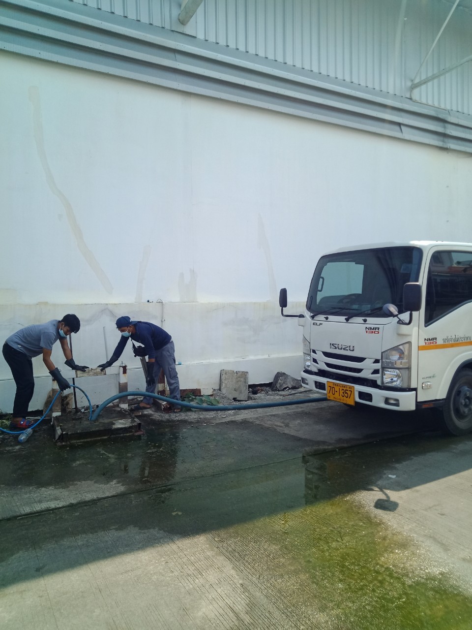 ดูดส้วมถนนลาดกระบัง 0839083504 ช่างโดม