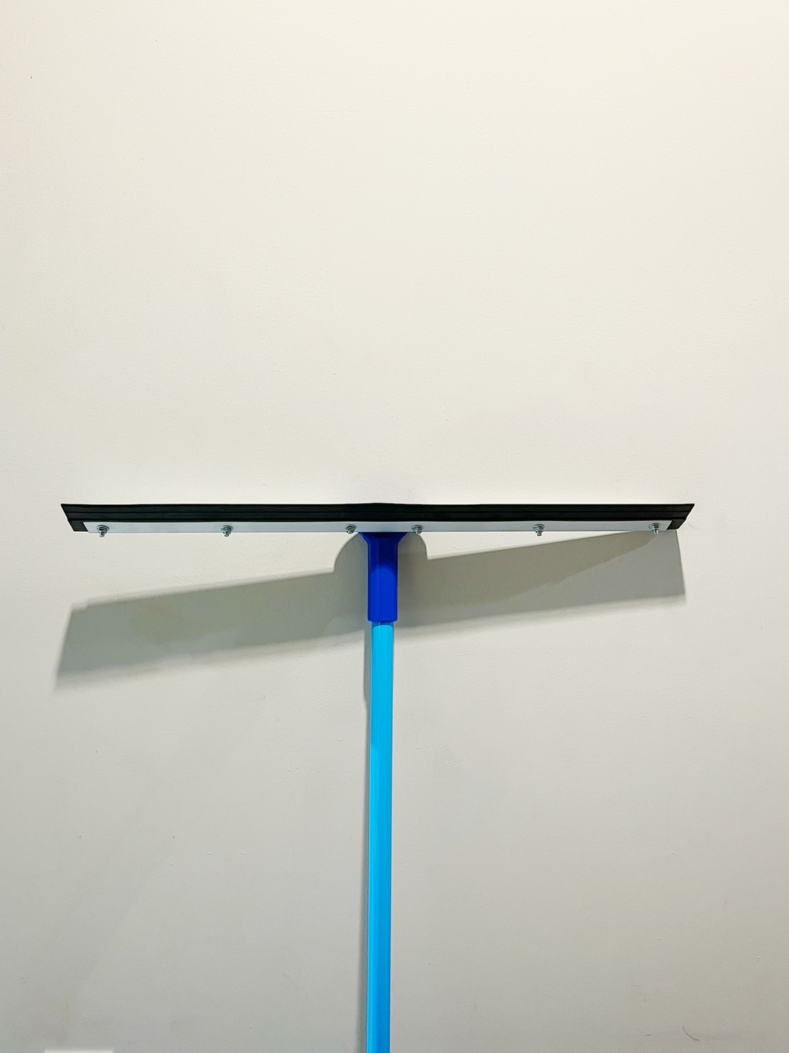 ไม้ปาดน้ำ (ยางรีดน้ำ) ด้ามเหล็กหุ้มพีวีซี 1.20ม.